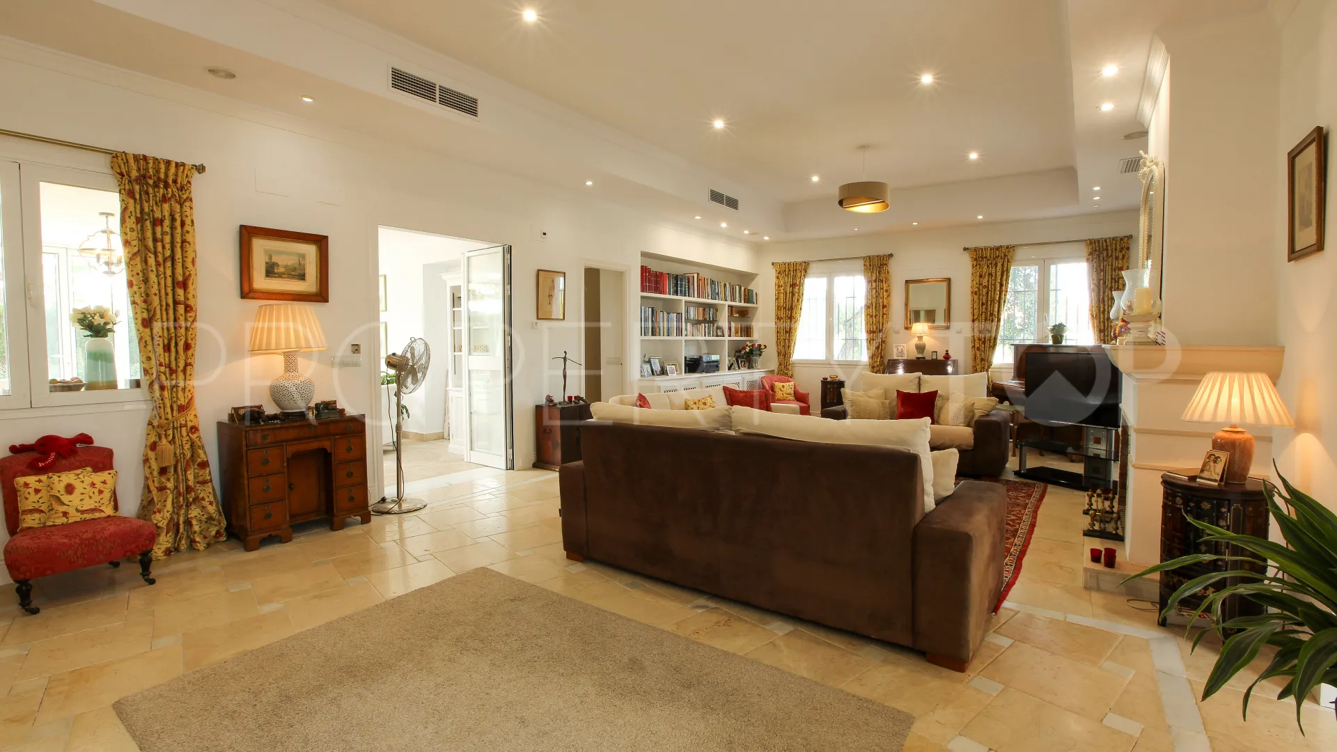 Villa en venta en Zona B de 7 dormitorios