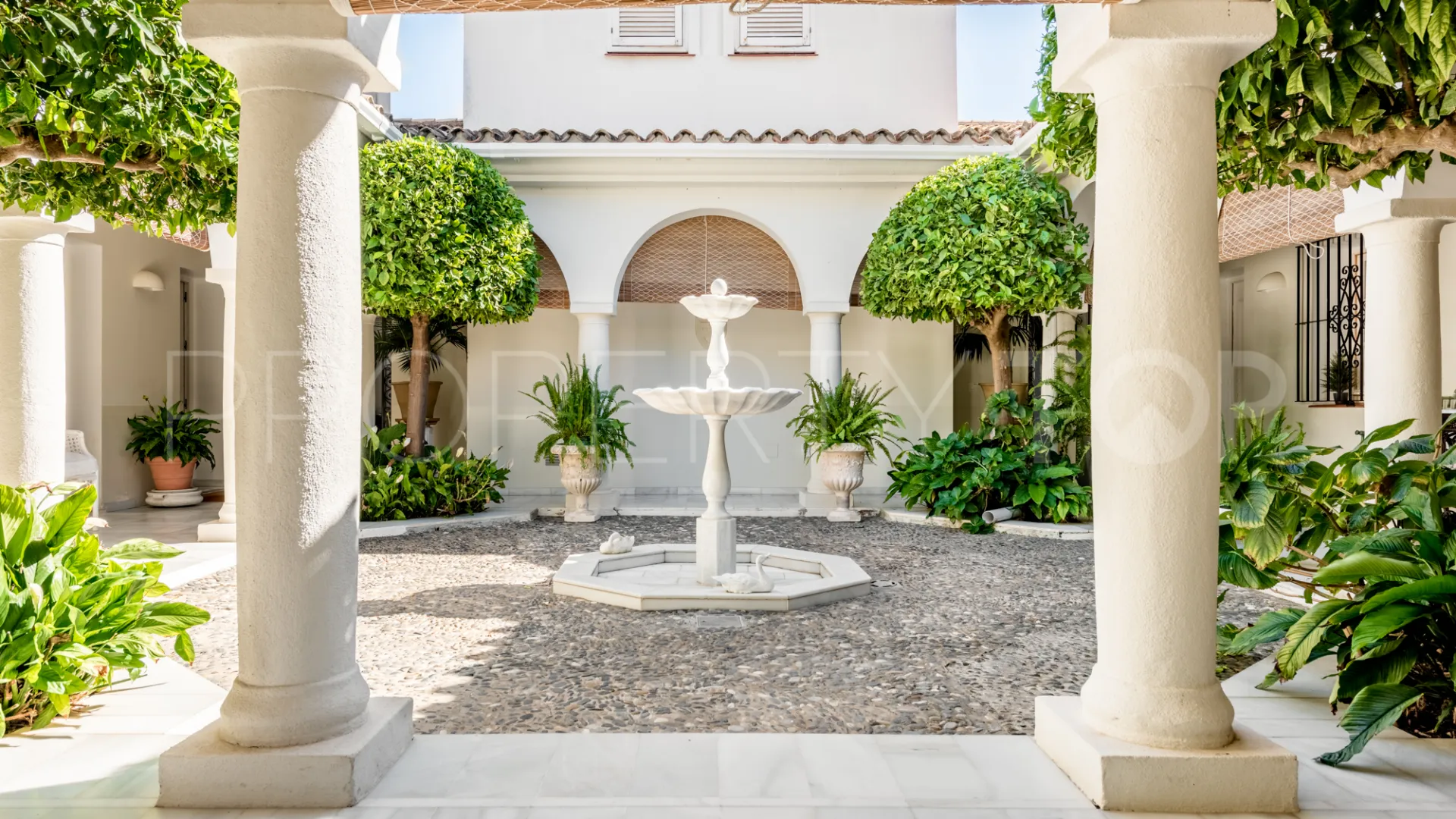 Sotogrande Alto Central 5 bedrooms villa for sale
