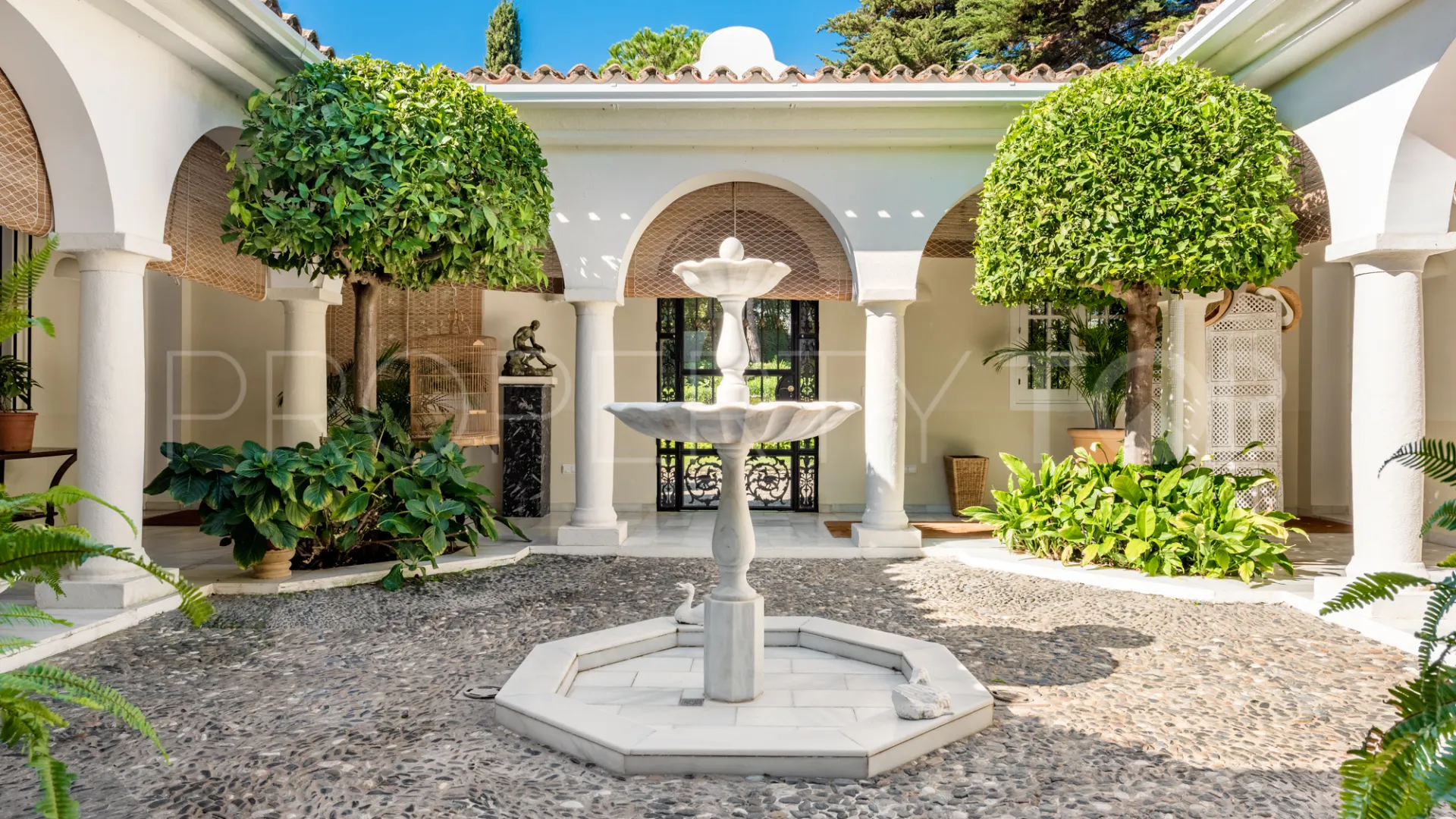 Sotogrande Alto Central 5 bedrooms villa for sale