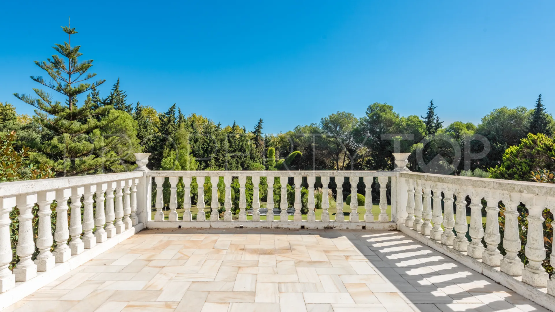 Sotogrande Alto Central 5 bedrooms villa for sale
