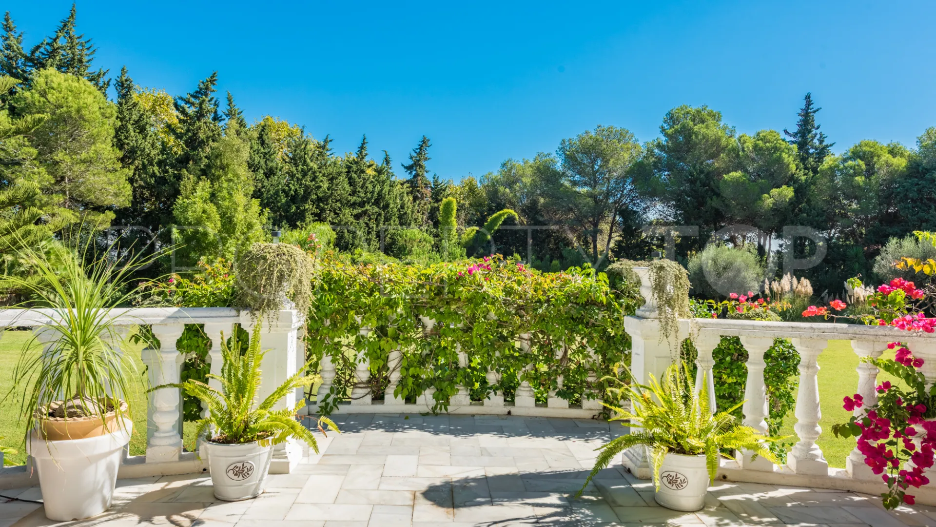 Sotogrande Alto Central 5 bedrooms villa for sale