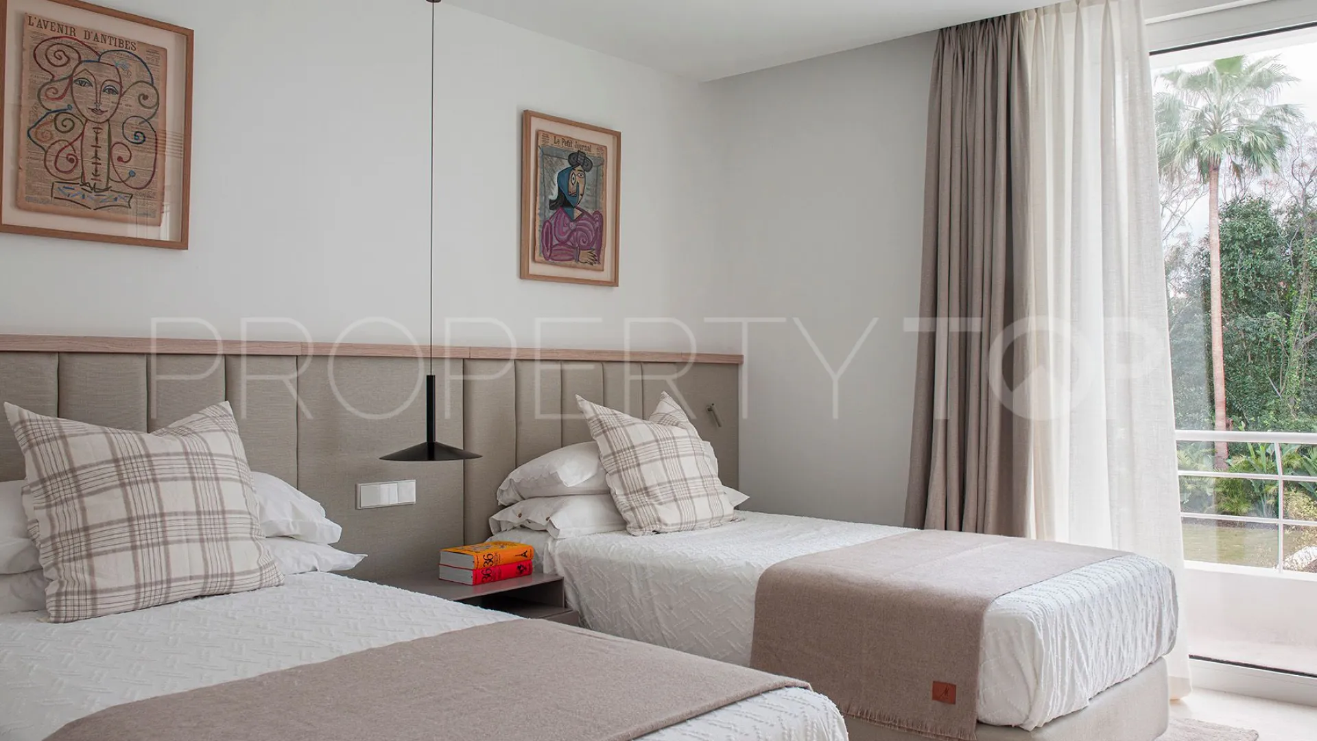 Villa en venta con 7 dormitorios en Reyes y Reinas