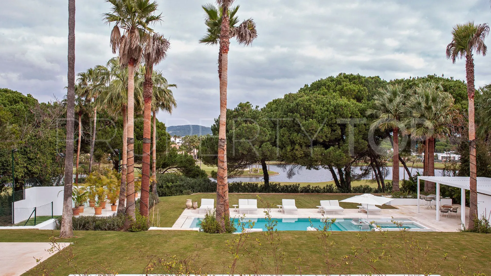 Villa en venta con 7 dormitorios en Reyes y Reinas