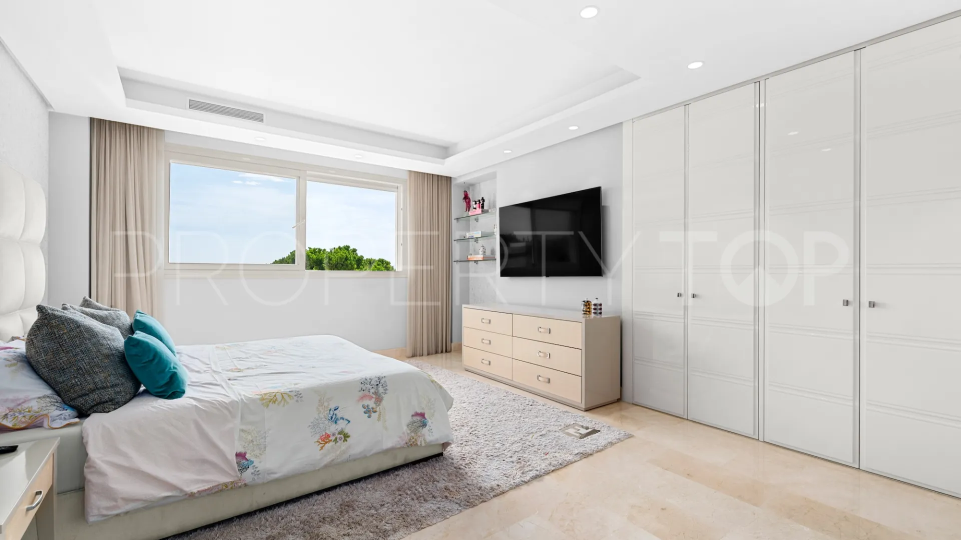La Trinidad 3 bedrooms duplex penthouse for sale