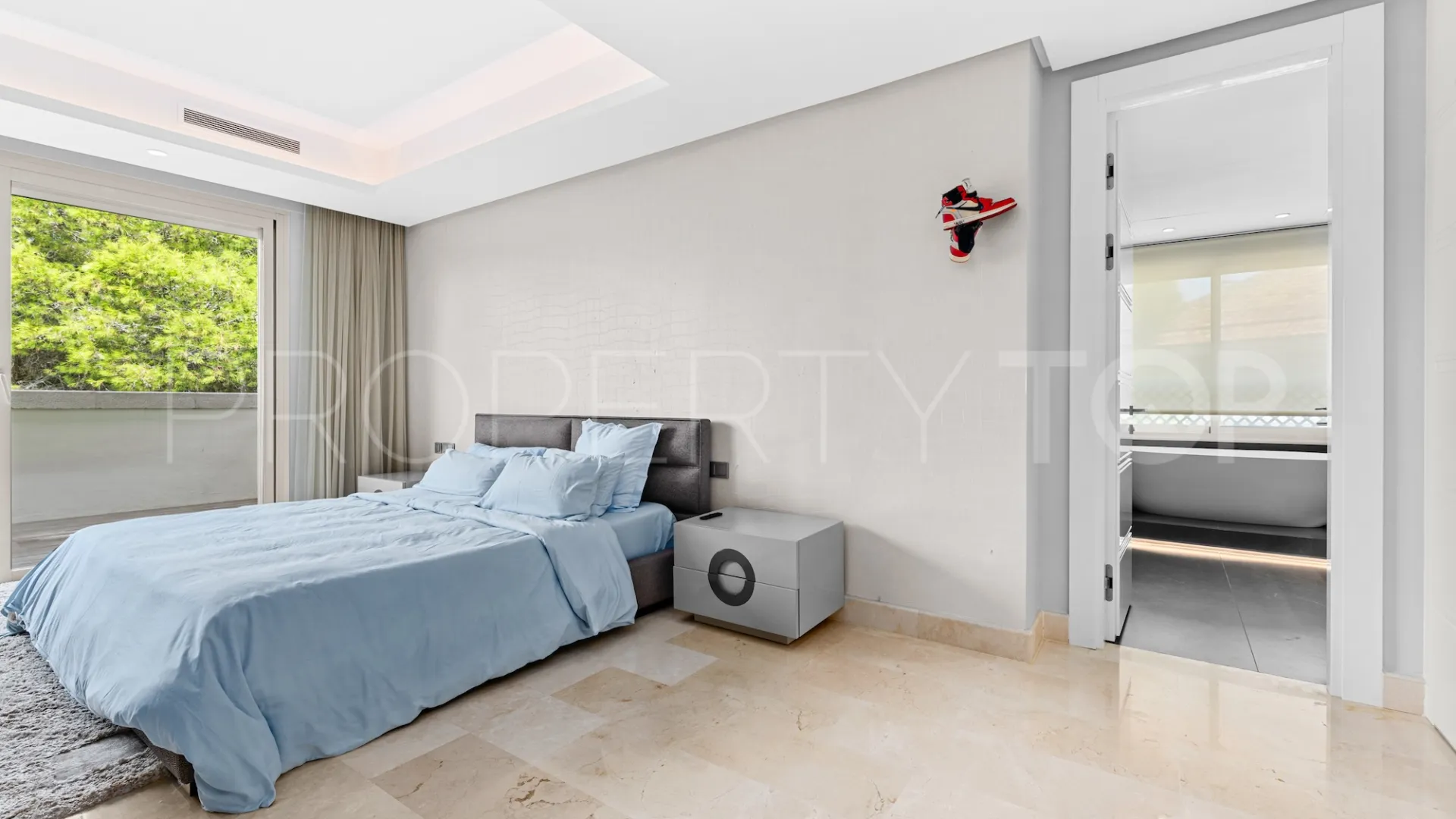 La Trinidad 3 bedrooms duplex penthouse for sale