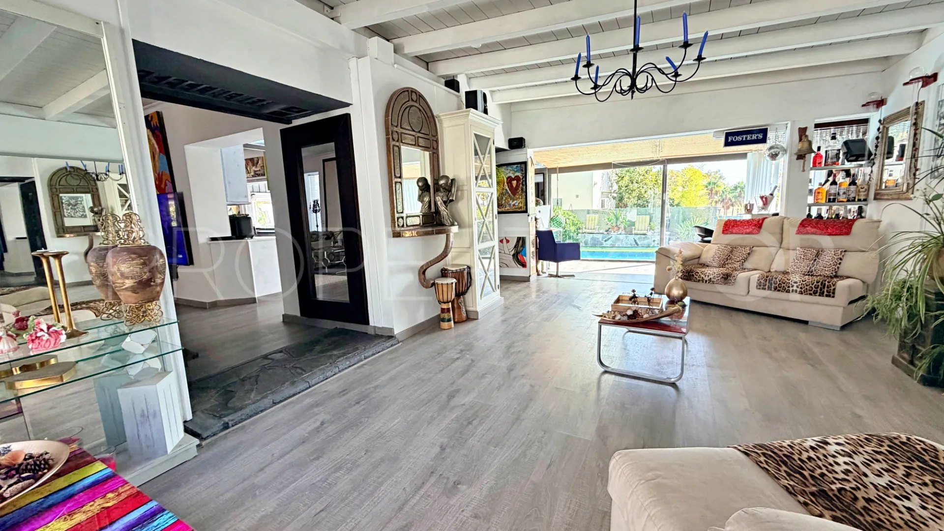 5 bedrooms villa for sale in Estepona Golf