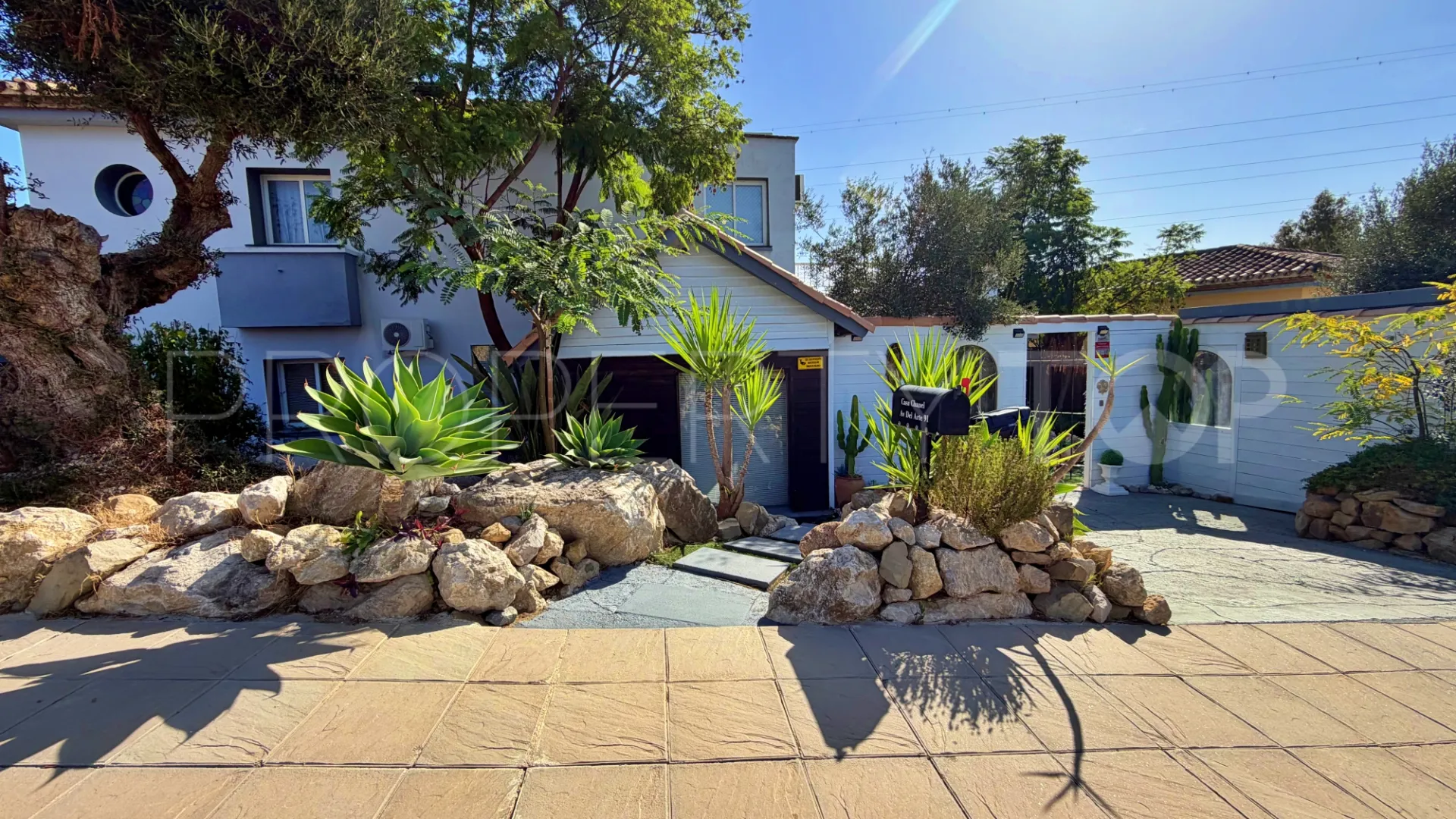 5 bedrooms villa for sale in Estepona Golf