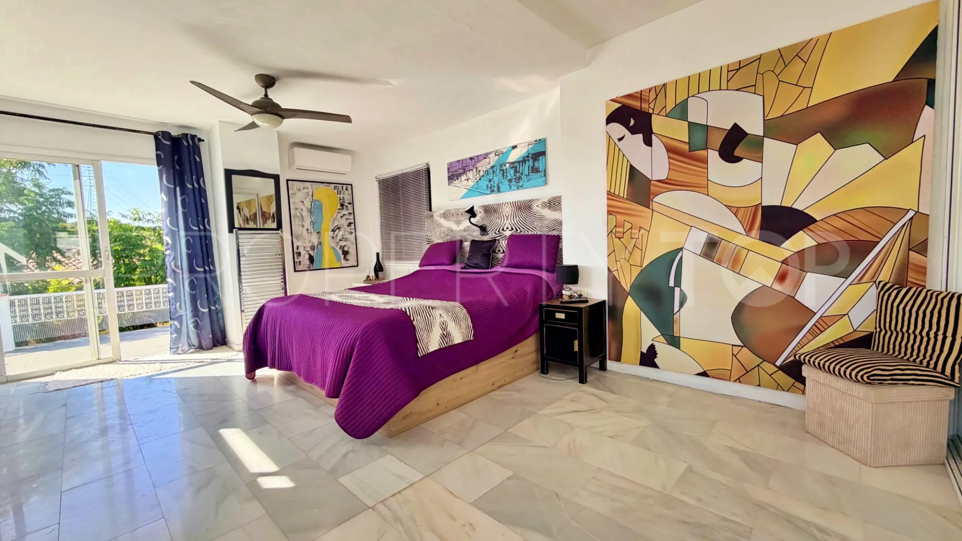 5 bedrooms villa for sale in Estepona Golf