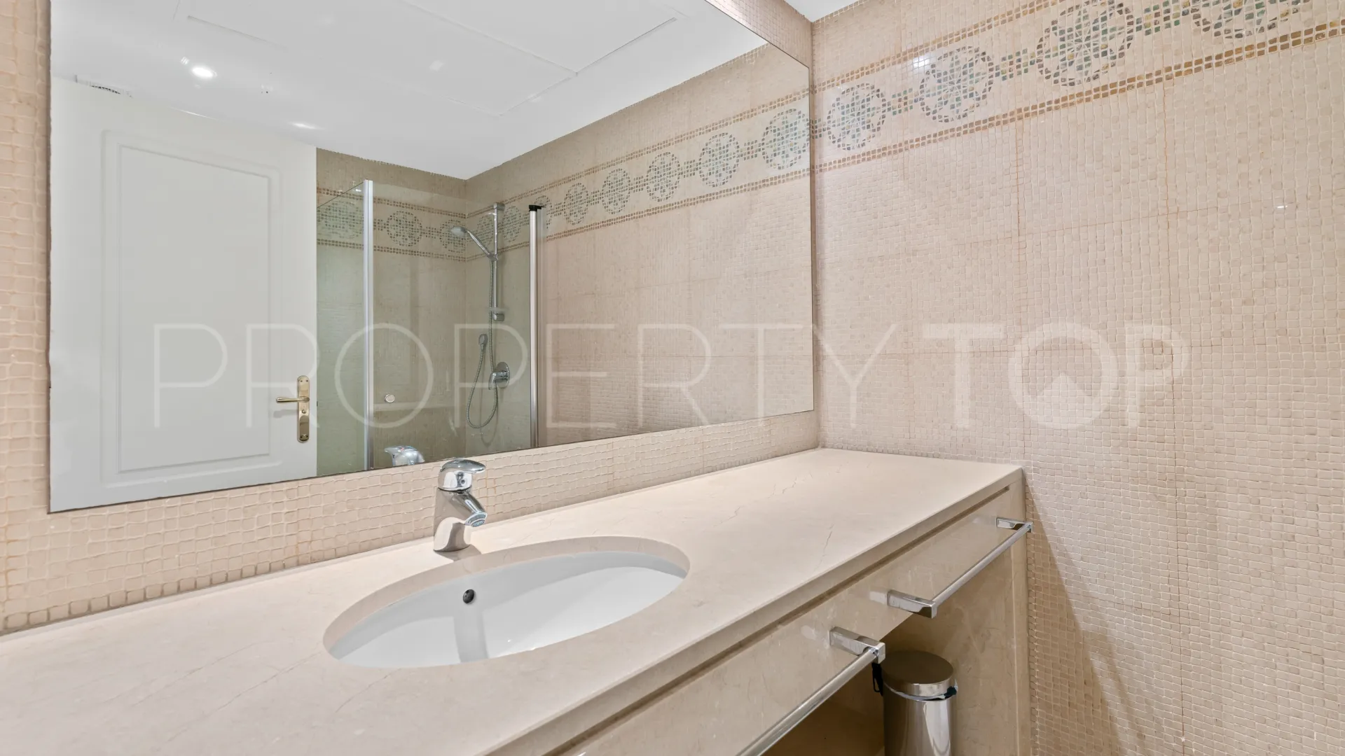 Apartamento planta baja en venta en Altos de La Quinta con 2 dormitorios