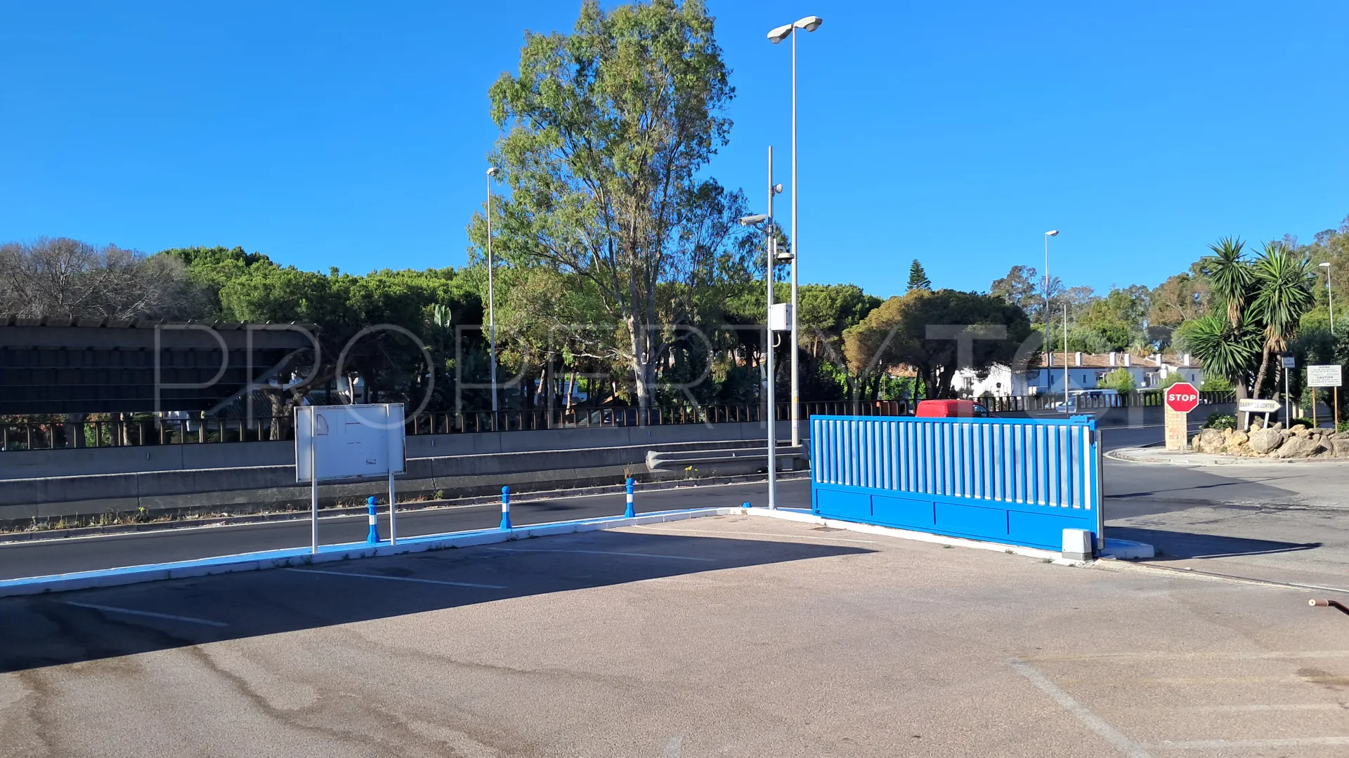 Comprar local comercial en El Pilar