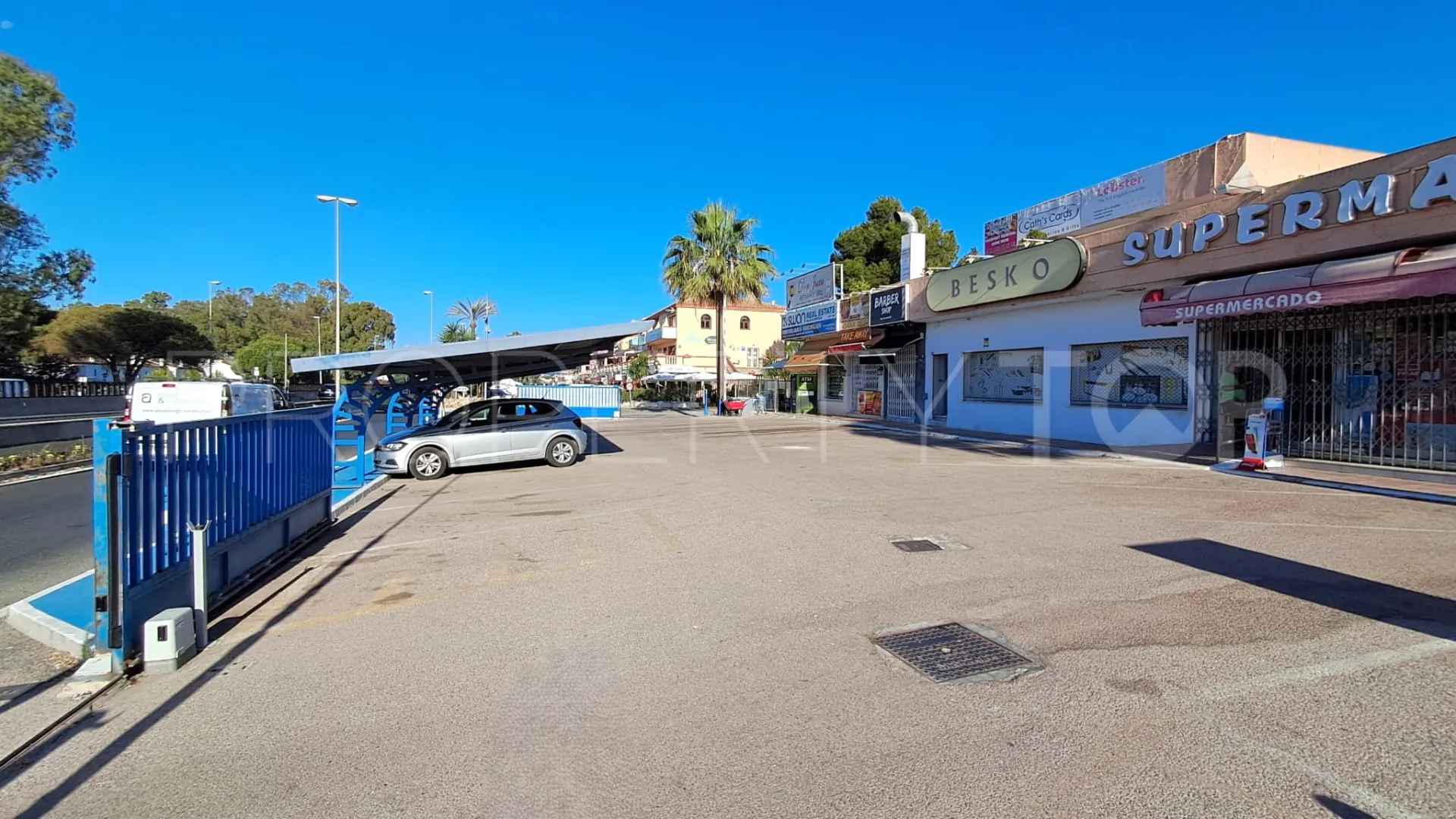 Comprar local comercial en El Pilar