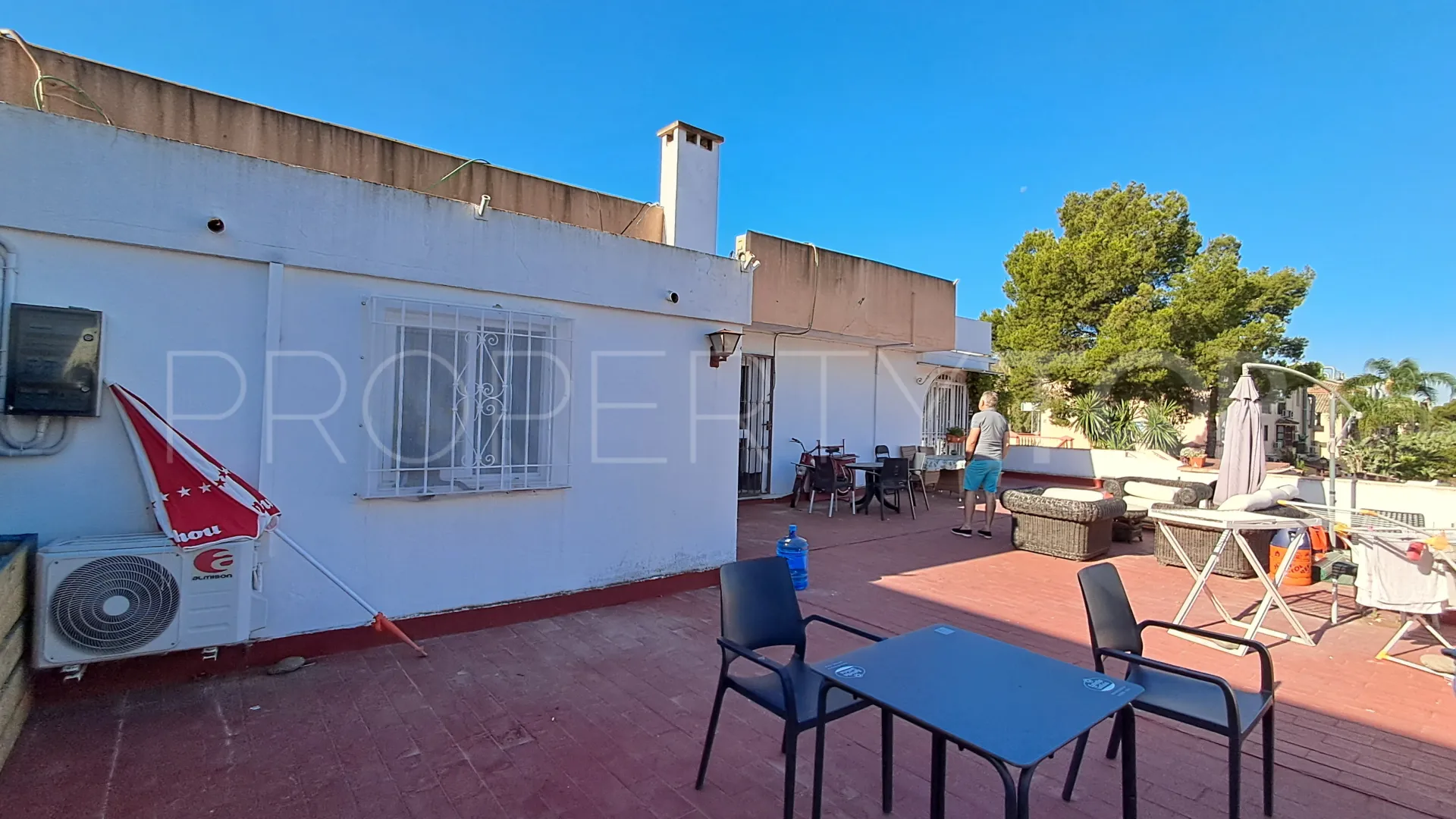 Comprar local comercial en El Pilar