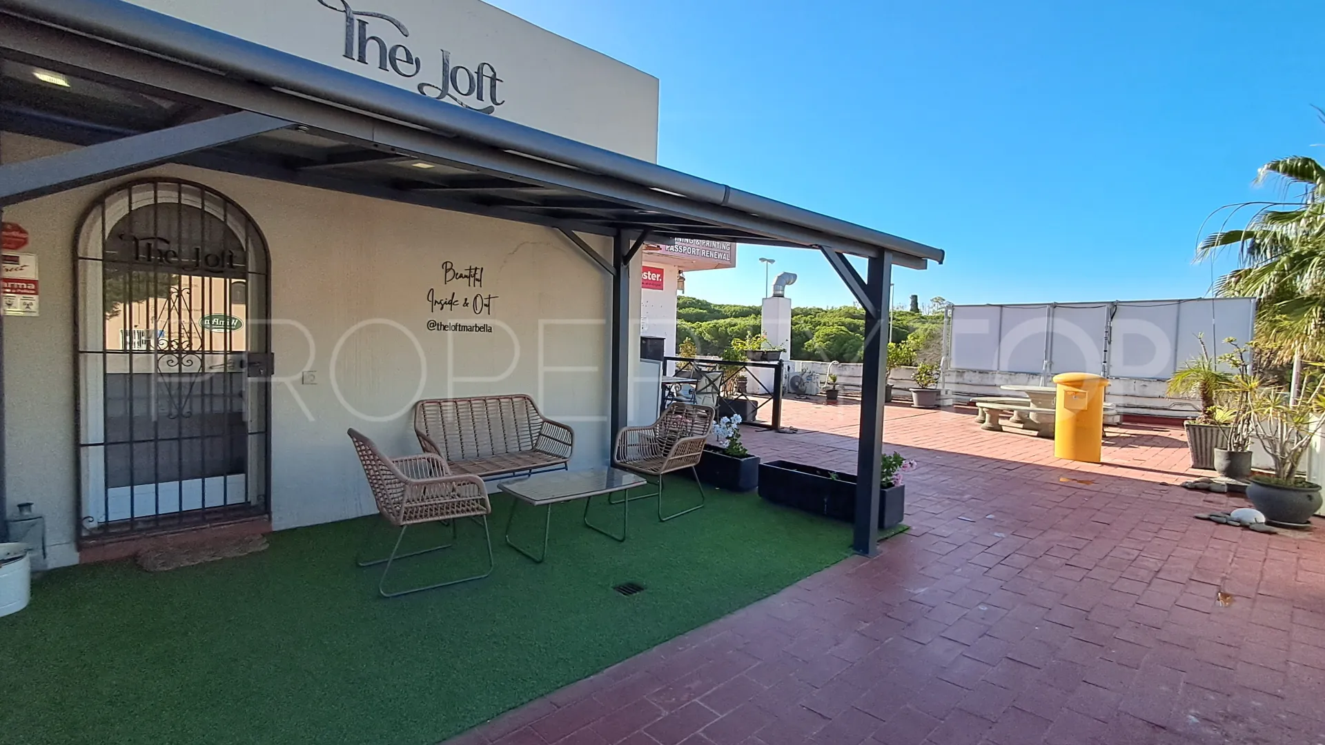 Comprar local comercial en El Pilar