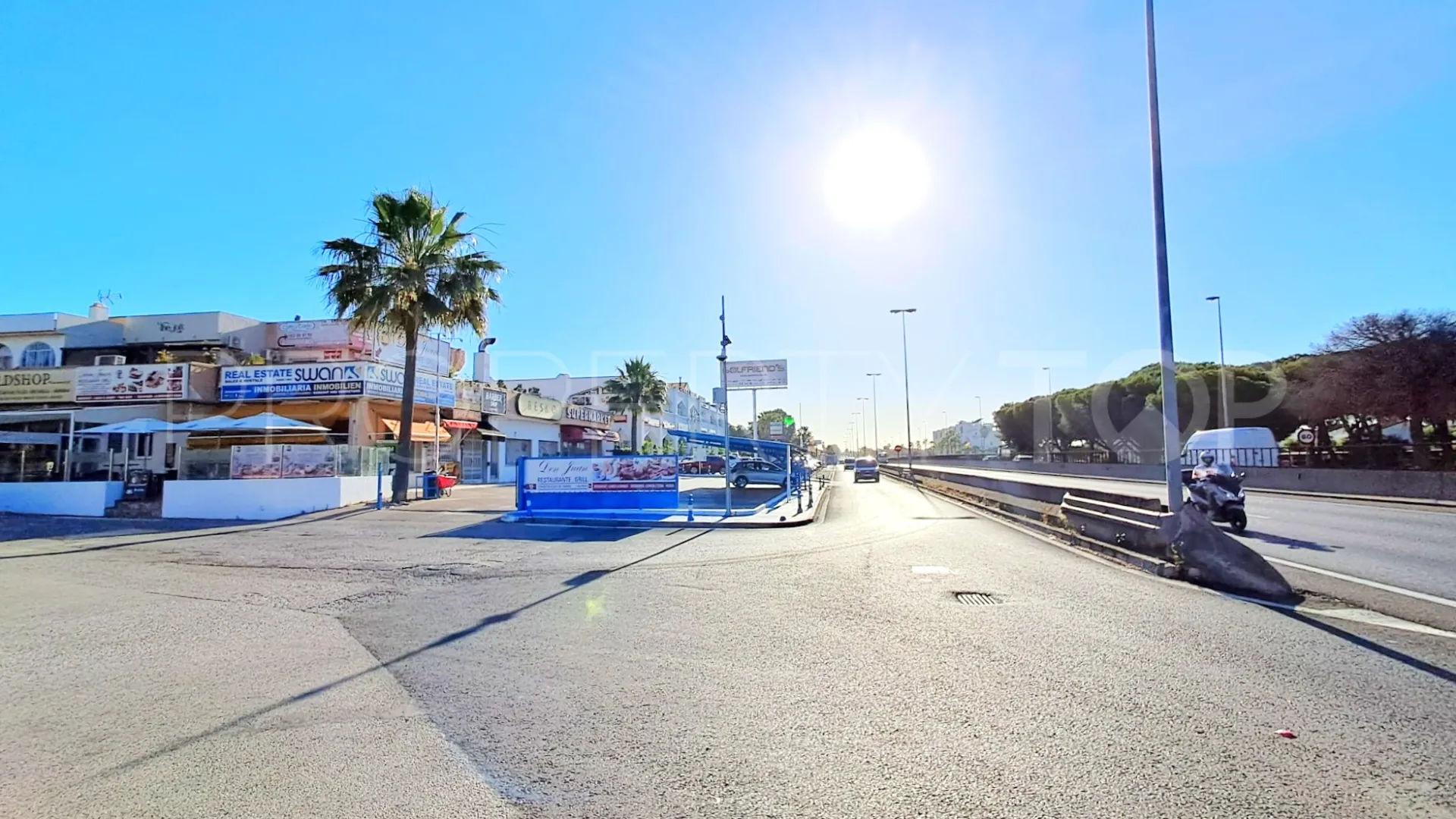 Comprar local comercial en El Pilar