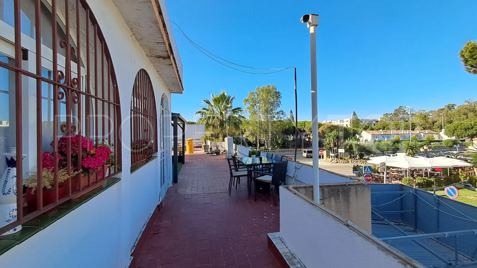 Comprar local comercial en El Pilar