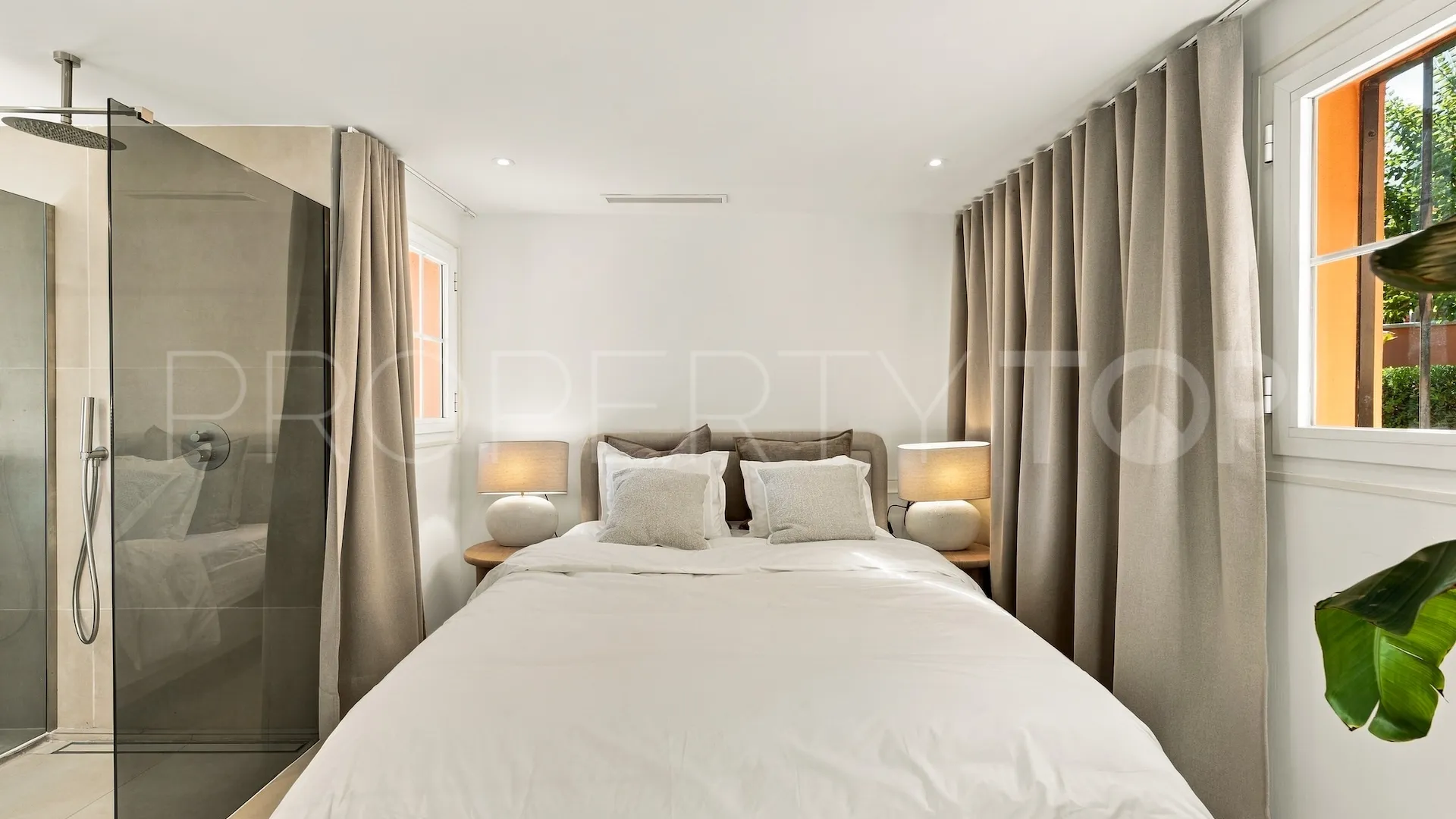 For sale 3 bedrooms duplex penthouse in Andalucia Alta