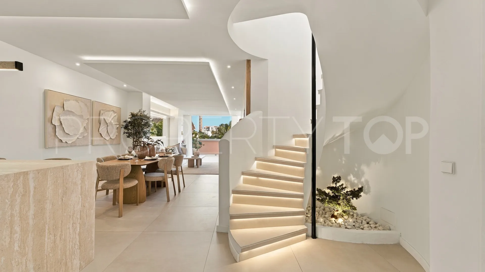 For sale 3 bedrooms duplex penthouse in Andalucia Alta