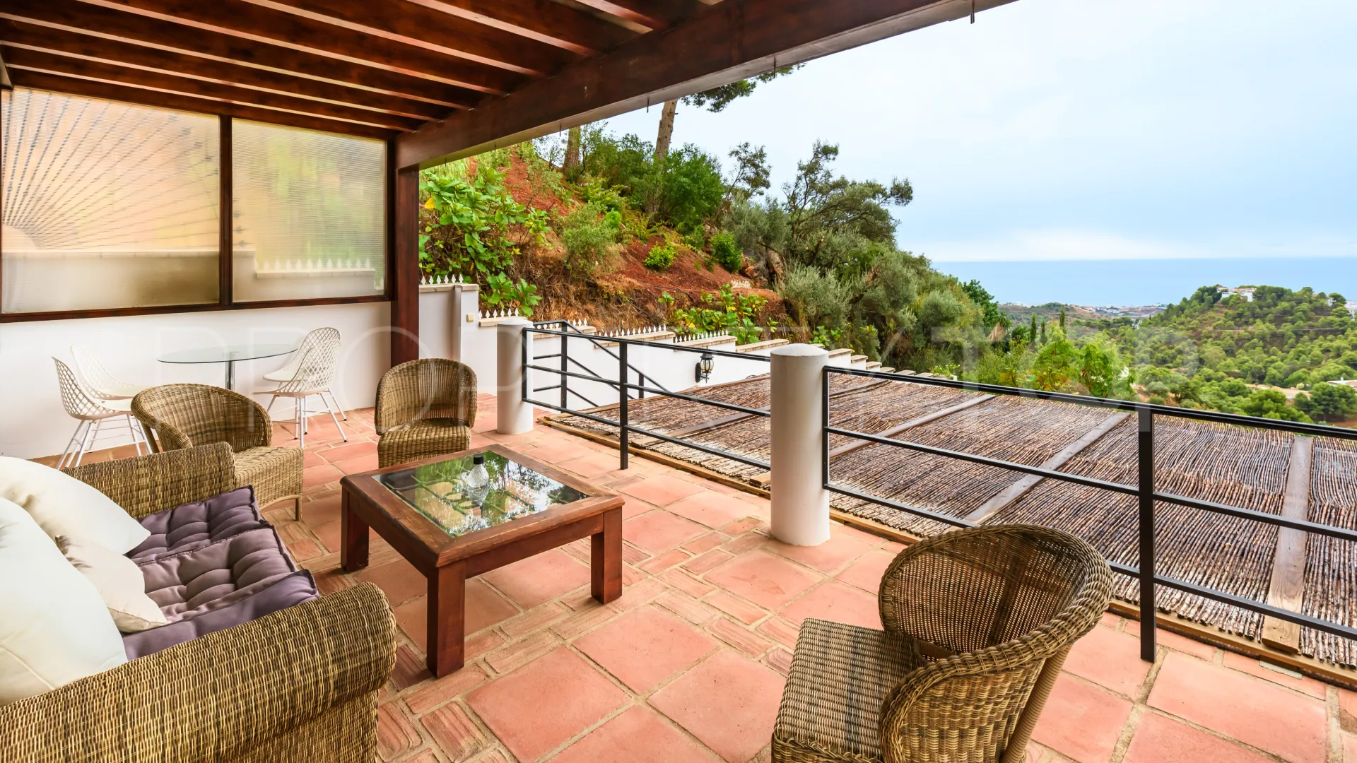 Comprar villa con 9 dormitorios en Mijas Costa