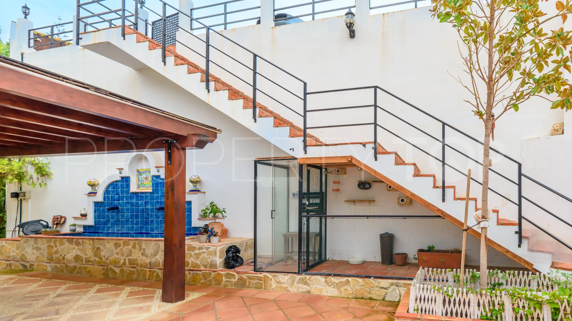 Comprar villa con 9 dormitorios en Mijas Costa