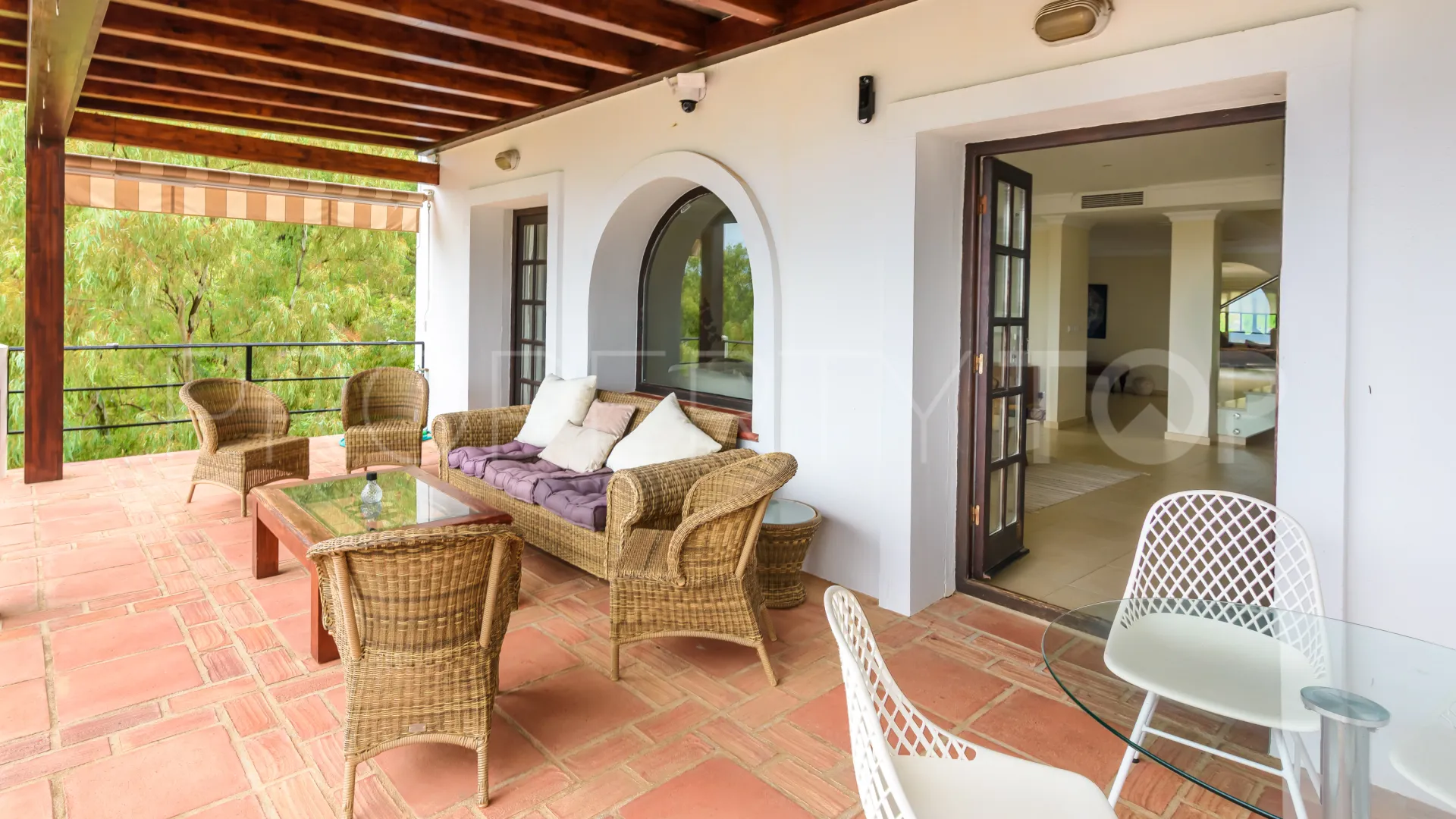 Comprar villa con 9 dormitorios en Mijas Costa
