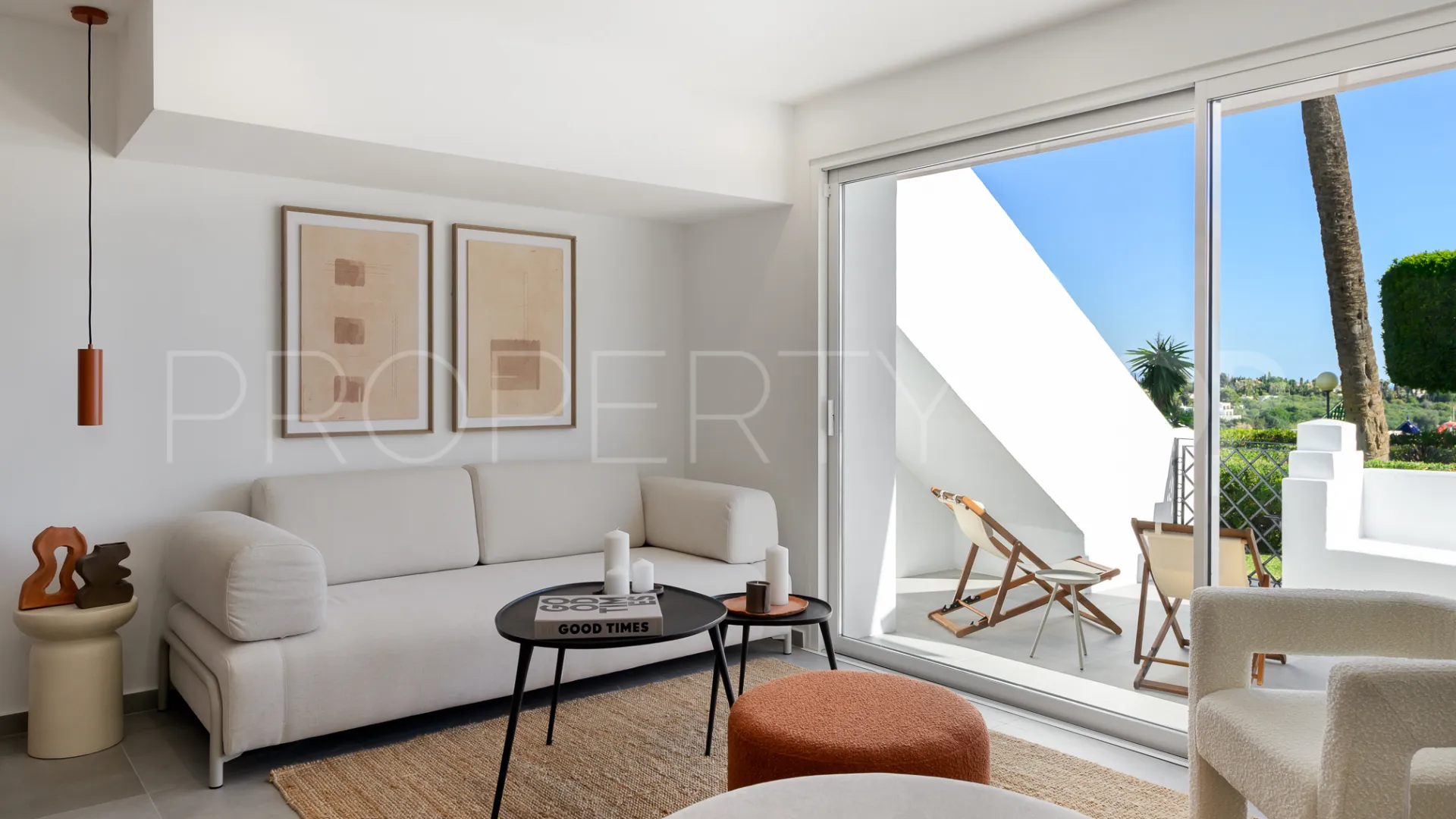 Ground floor duplex for sale in El Paraiso