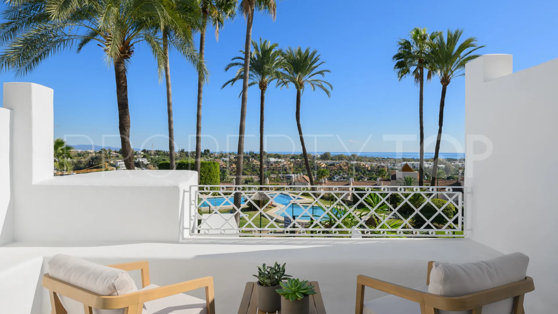 Ground floor duplex for sale in El Paraiso