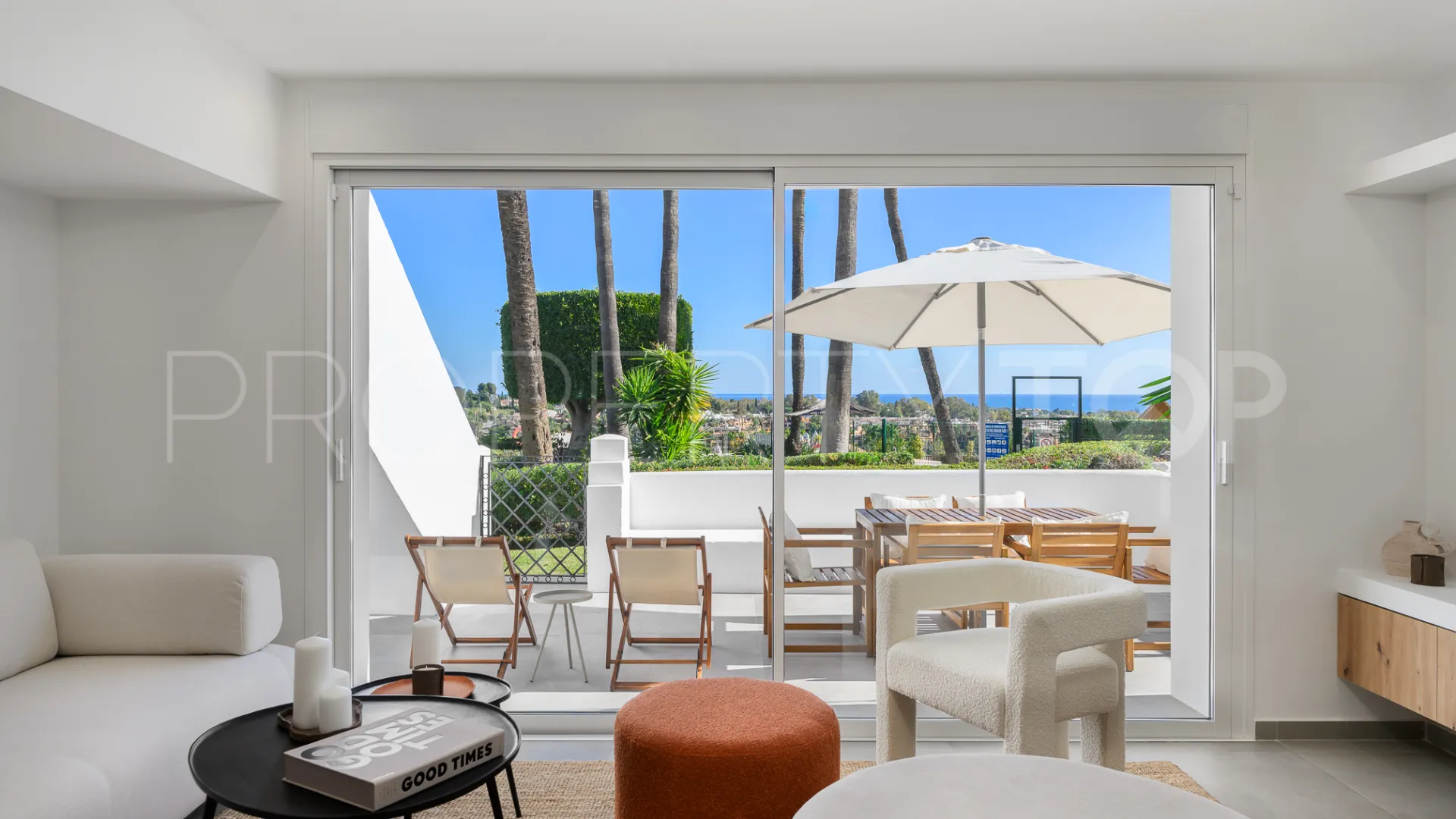 Ground floor duplex for sale in El Paraiso