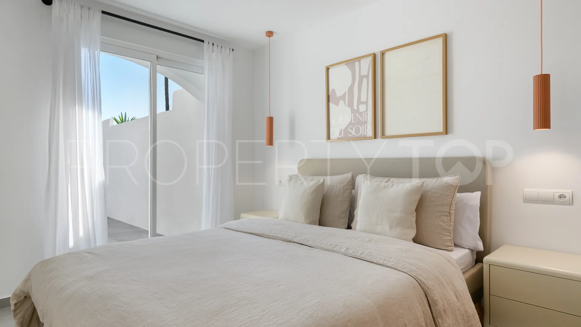 Ground floor duplex for sale in El Paraiso