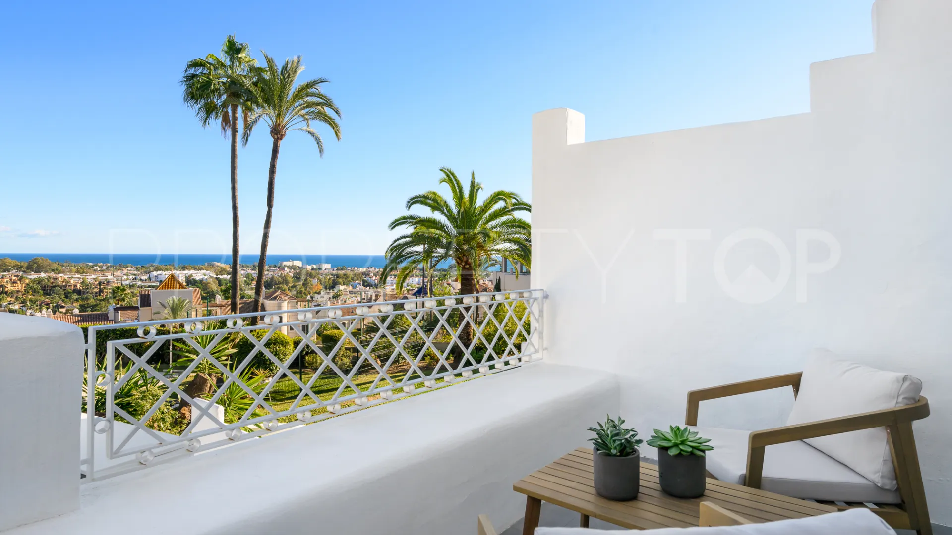 Ground floor duplex for sale in El Paraiso