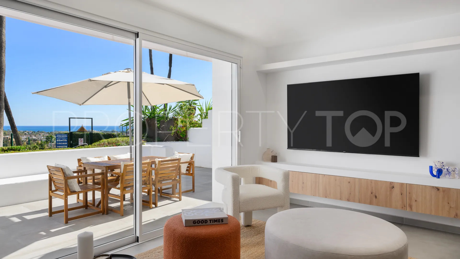 Ground floor duplex for sale in El Paraiso
