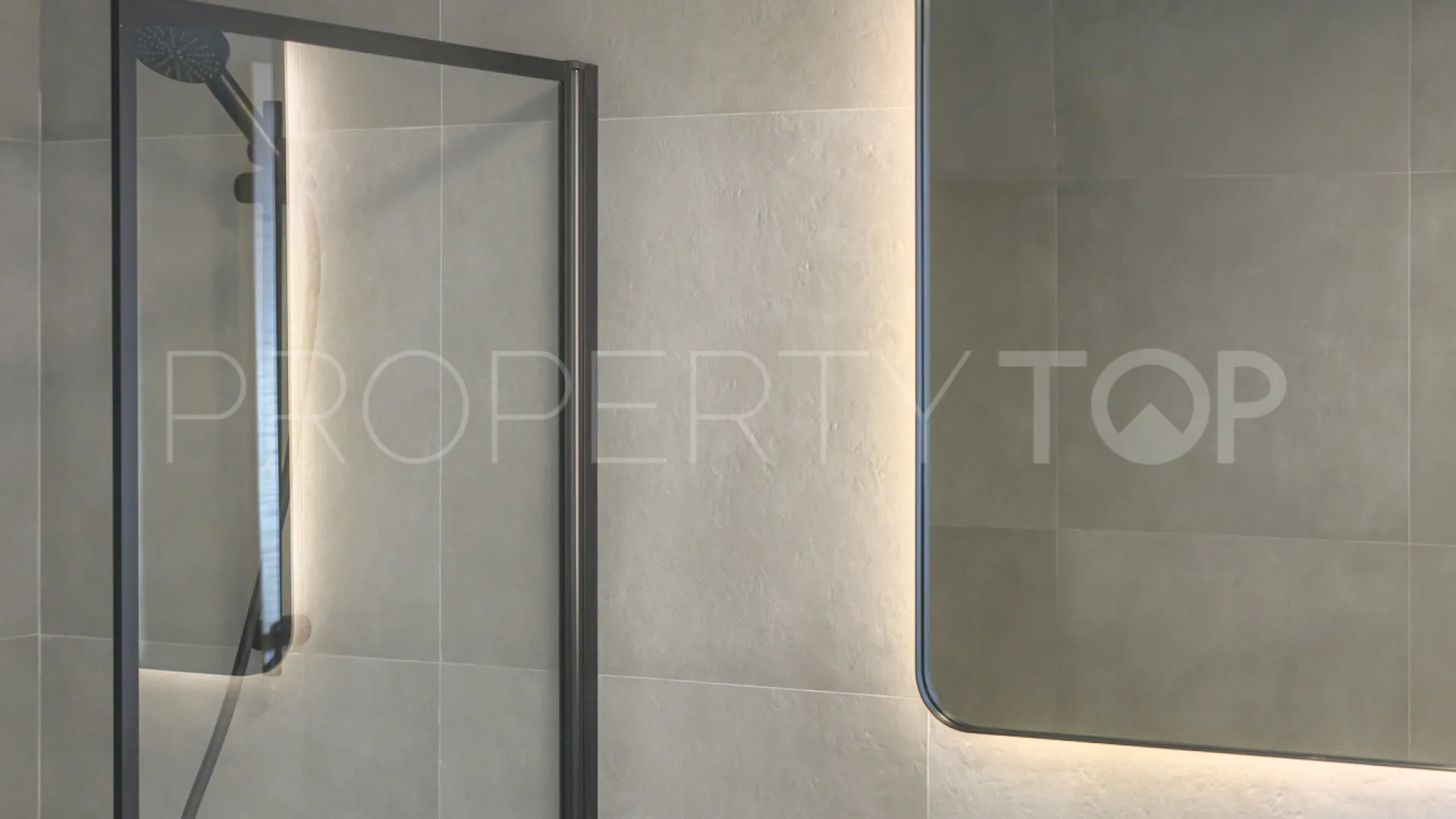 Ground floor duplex for sale in El Paraiso