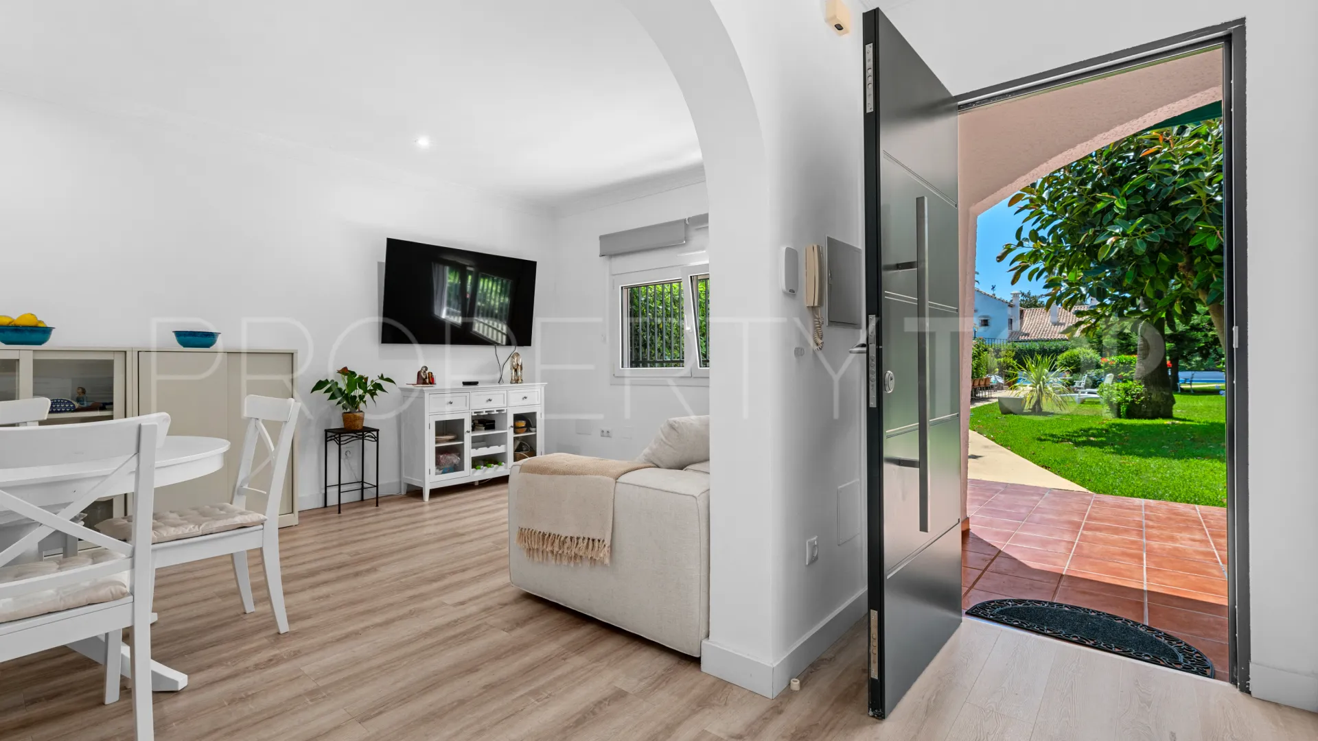 Semi detached house for sale in Cortijo Blanco