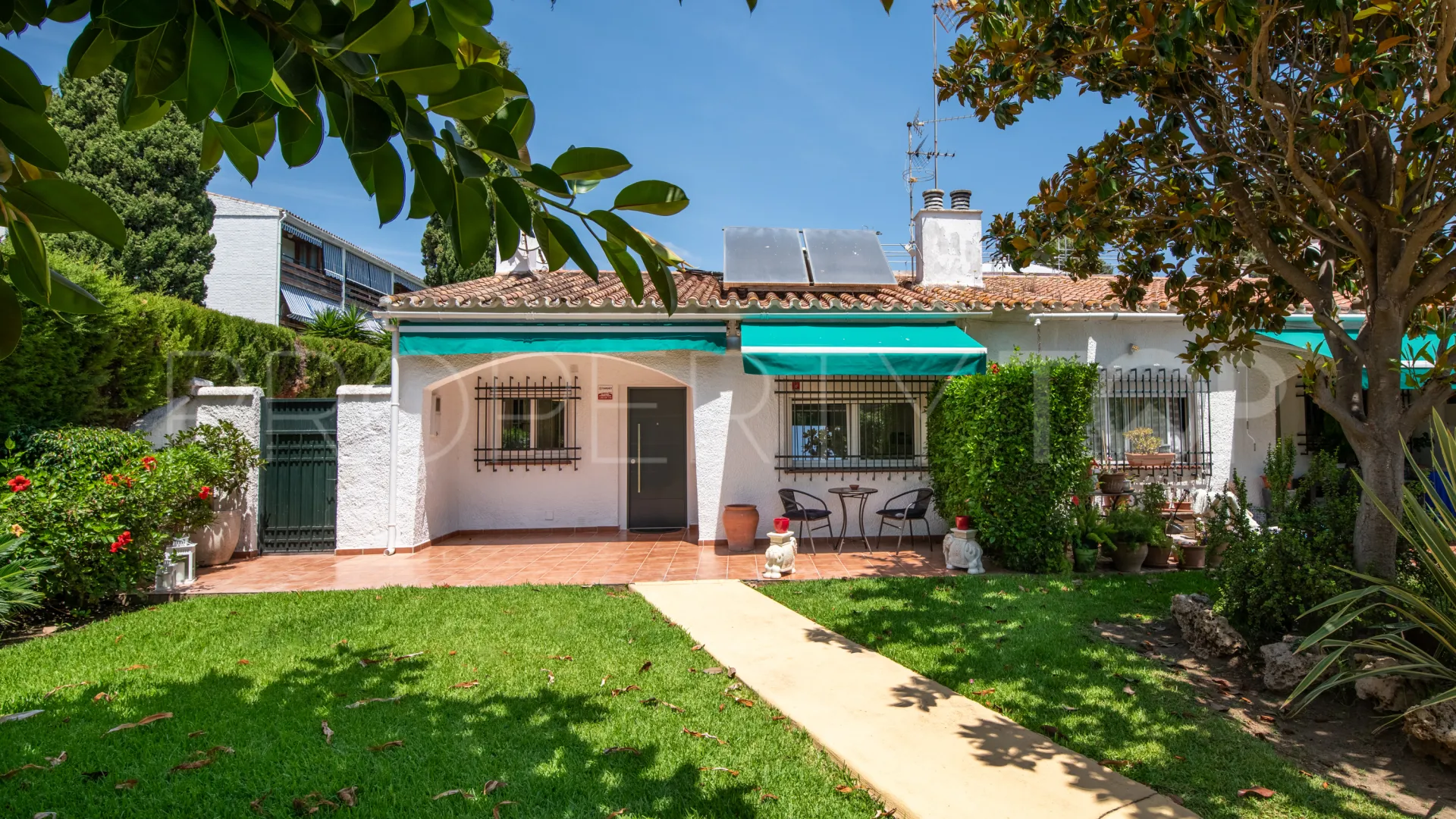 Semi detached house for sale in Cortijo Blanco