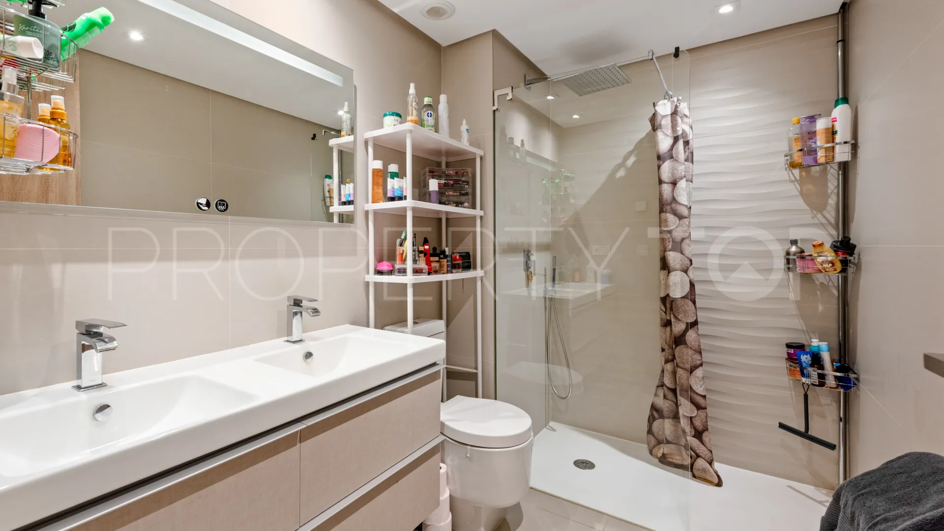 Apartamento en venta de 3 dormitorios en Botanic