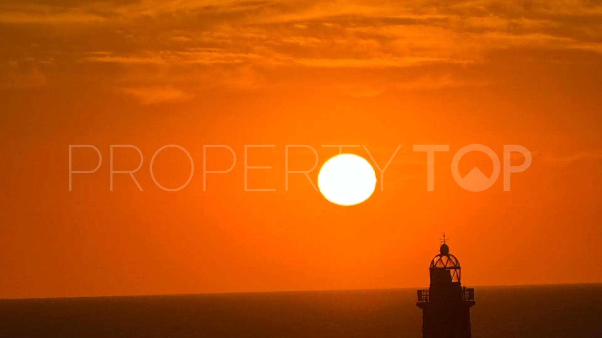 Buy Estepona Puerto apartment with 3 bedrooms