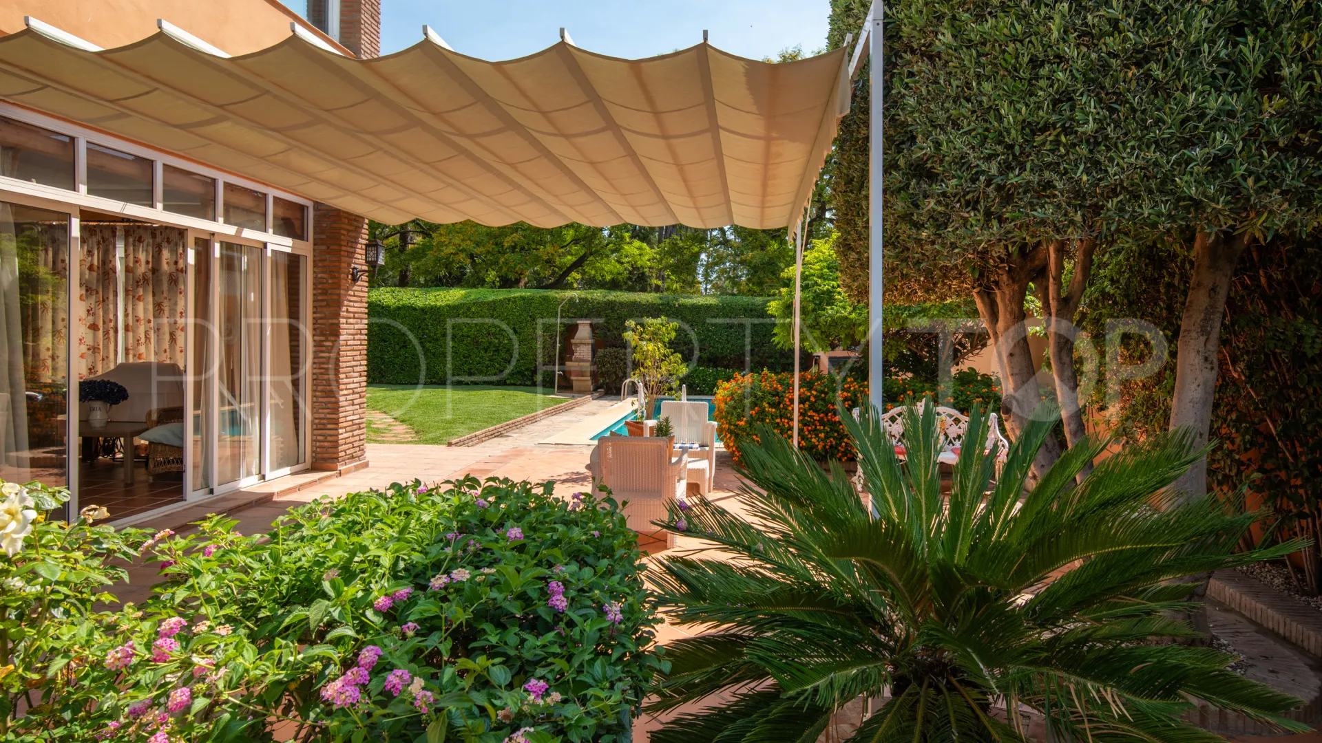 For sale San Pedro de Alcantara villa with 4 bedrooms