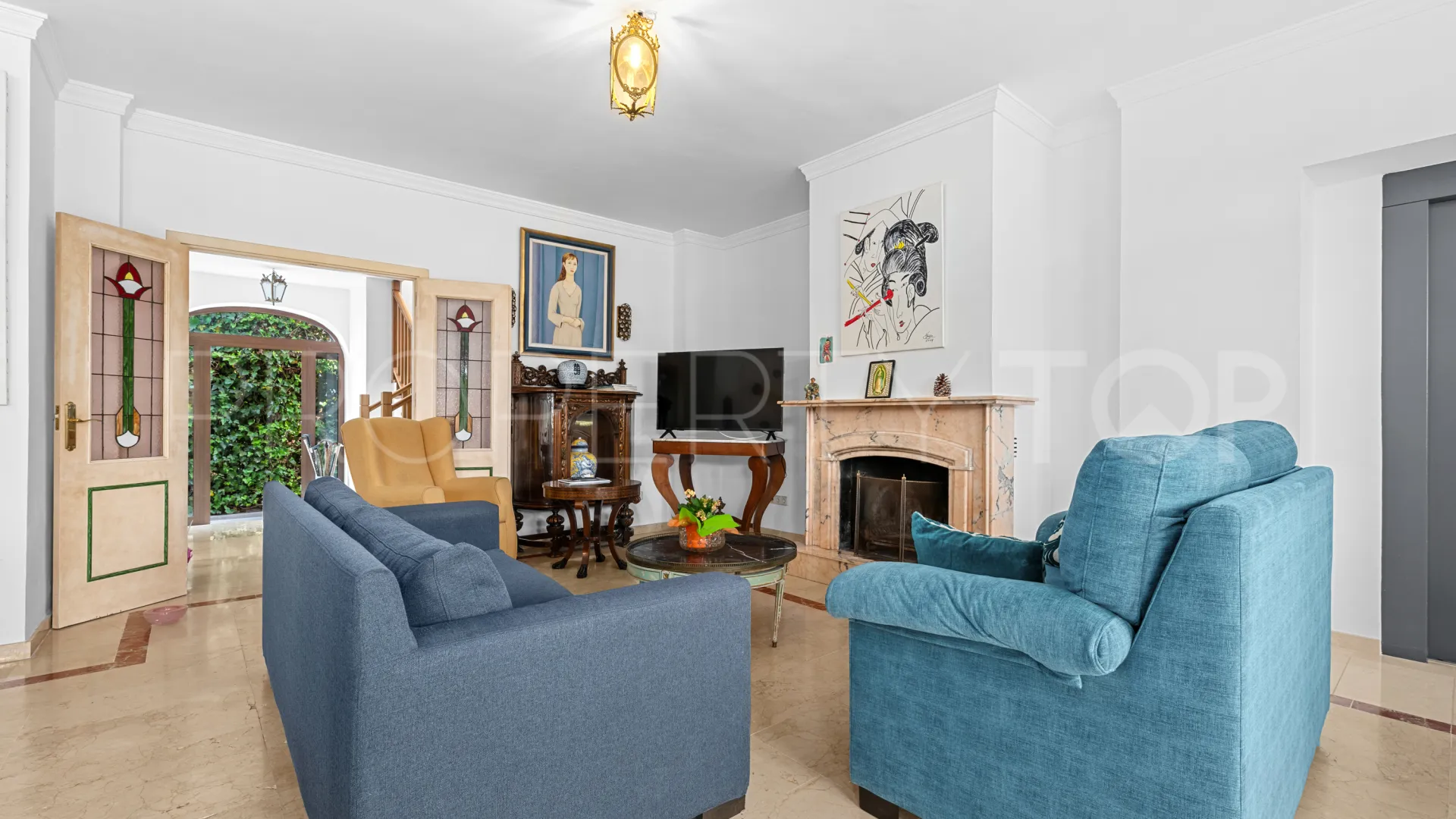 For sale San Pedro de Alcantara villa with 4 bedrooms