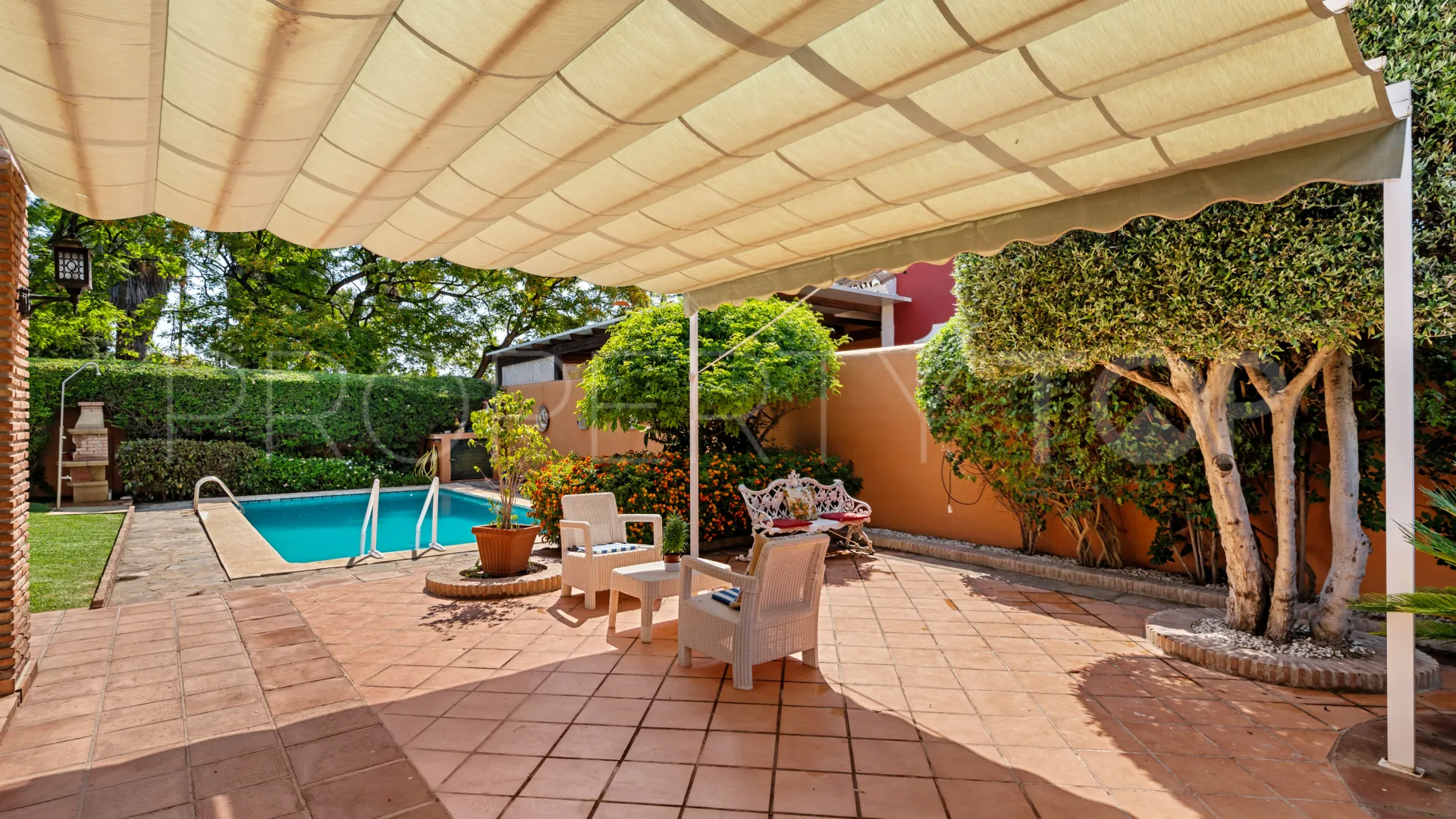 For sale San Pedro de Alcantara villa with 4 bedrooms