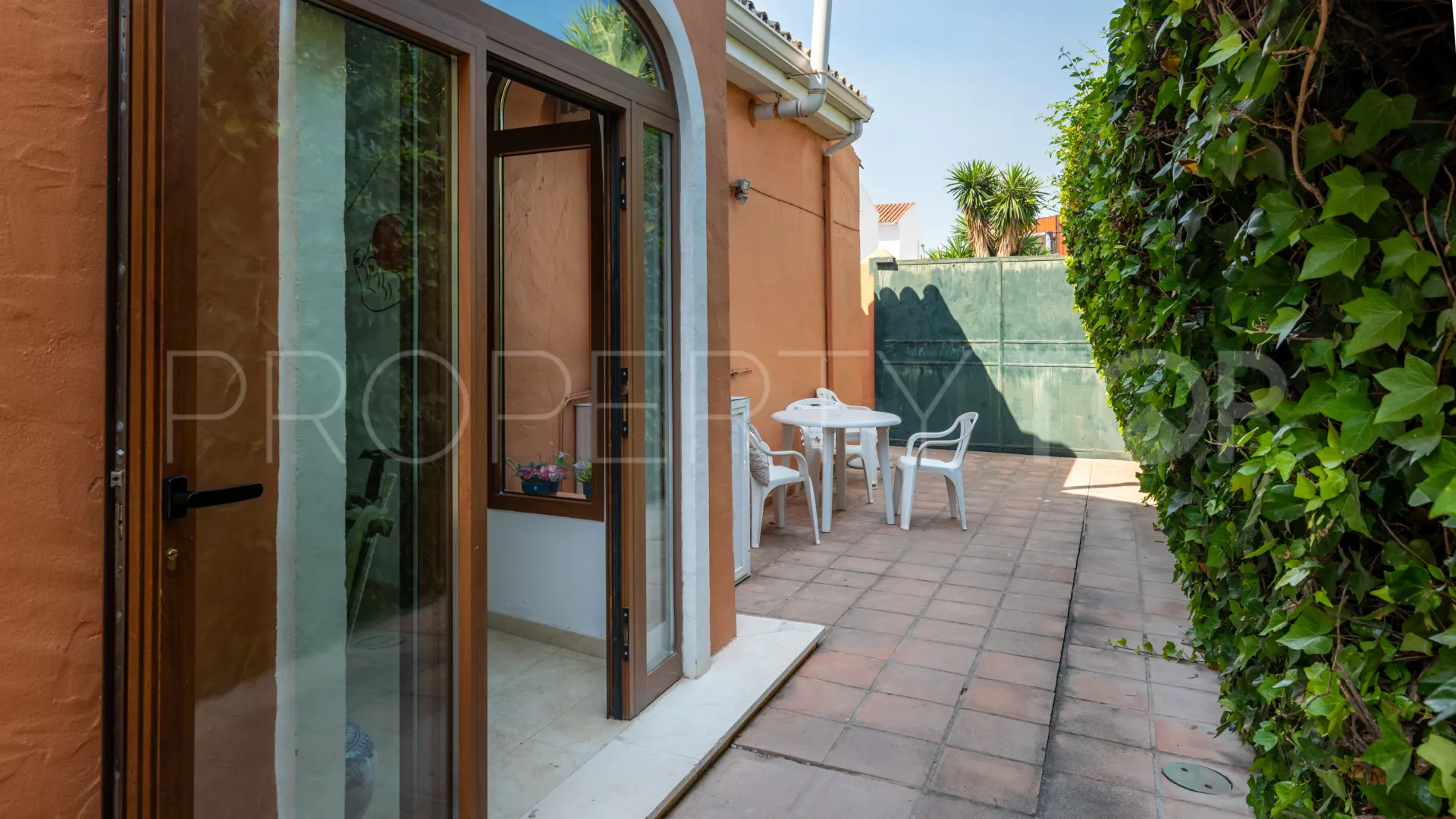 For sale San Pedro de Alcantara villa with 4 bedrooms