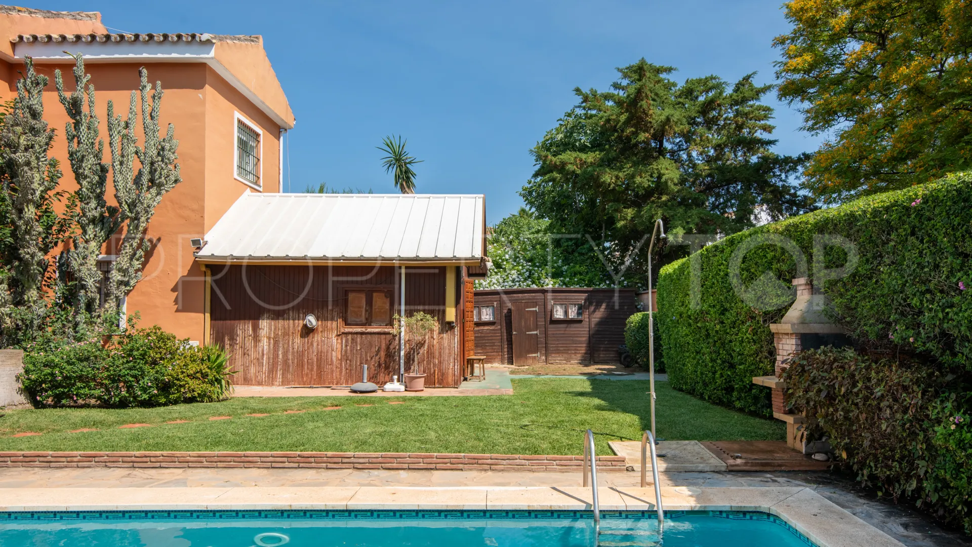 For sale San Pedro de Alcantara villa with 4 bedrooms
