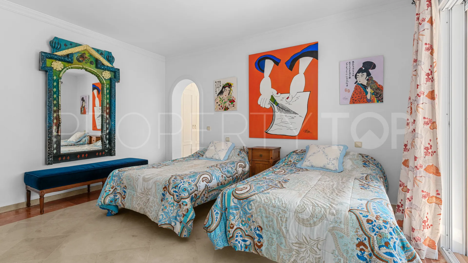 For sale San Pedro de Alcantara villa with 4 bedrooms