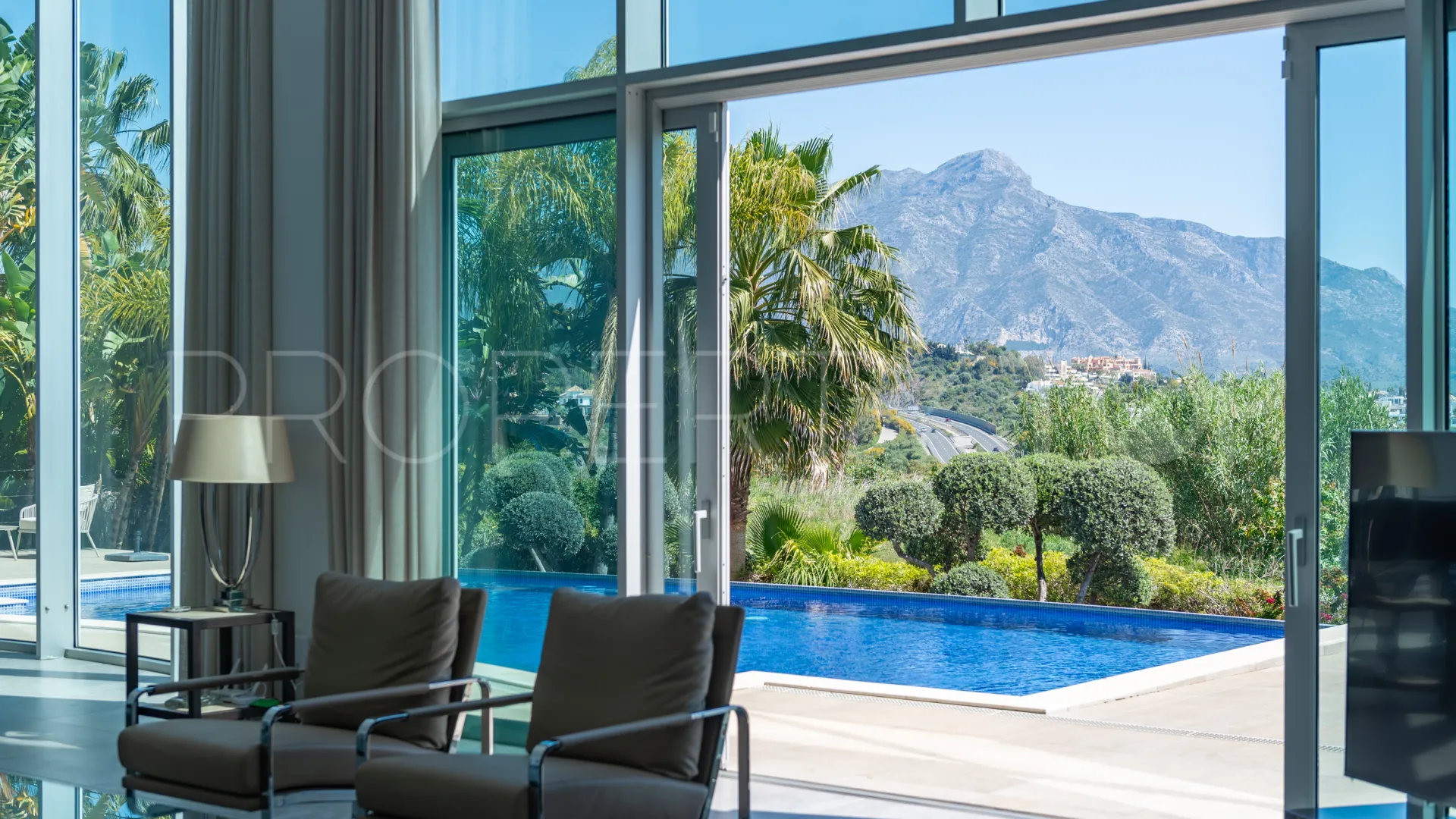 Villa in La Quinta Golf for sale
