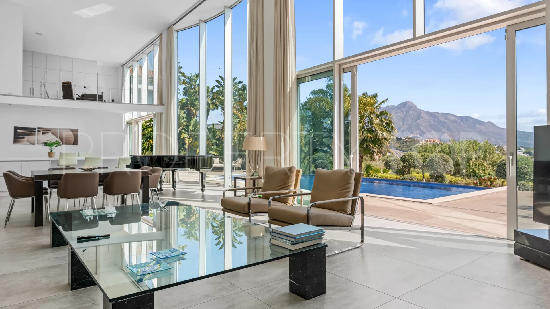 Villa in La Quinta Golf for sale
