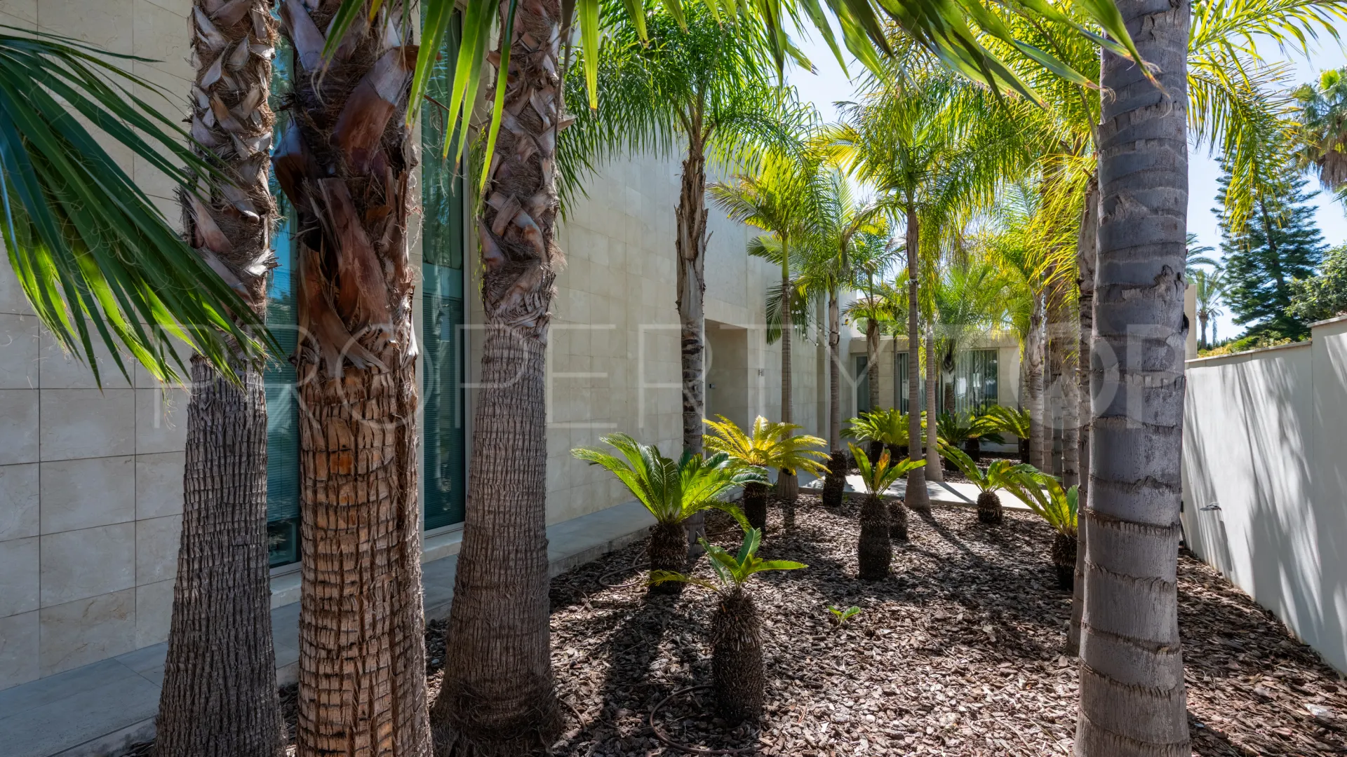 Villa in La Quinta Golf for sale