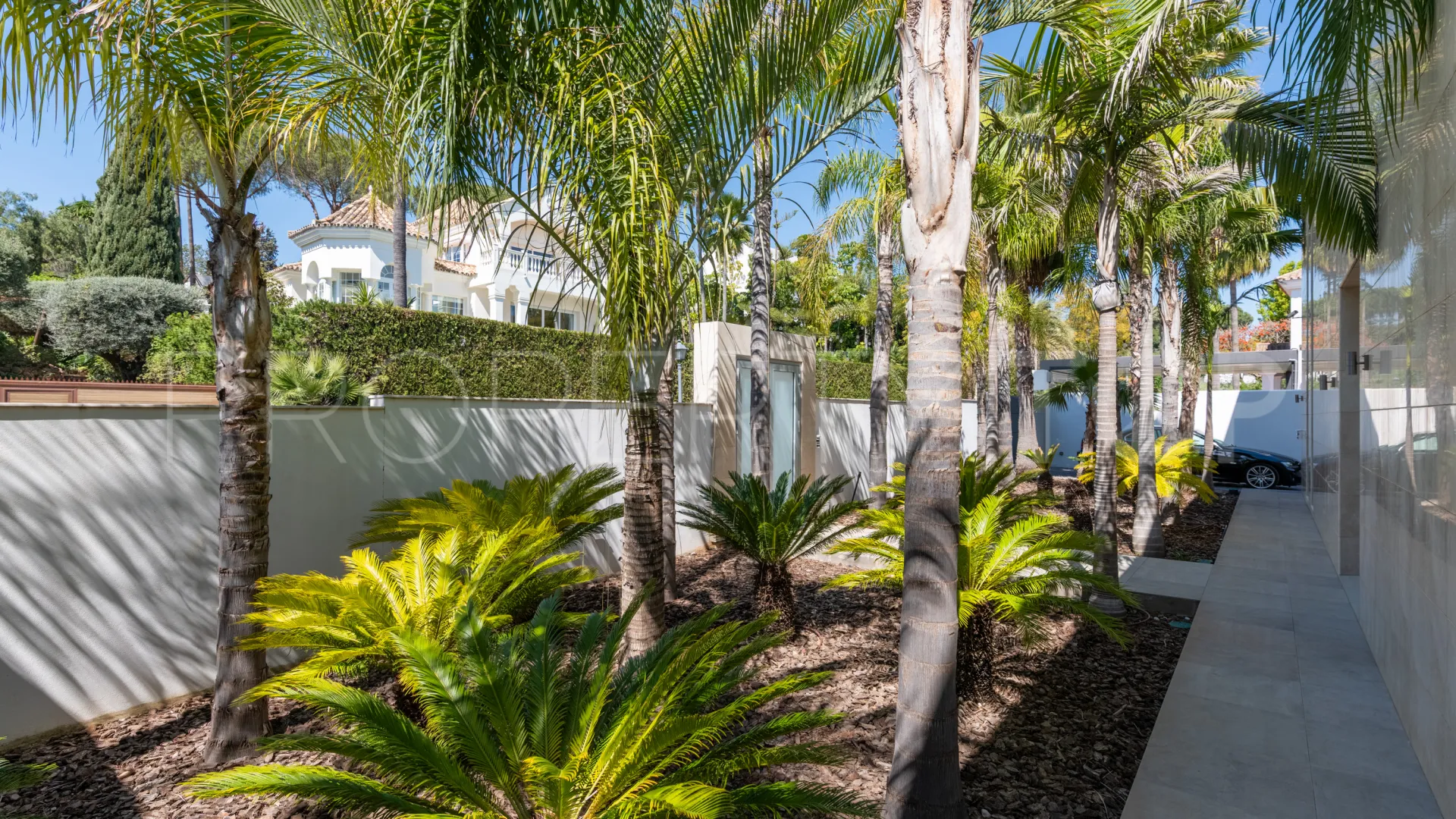 Villa in La Quinta Golf for sale