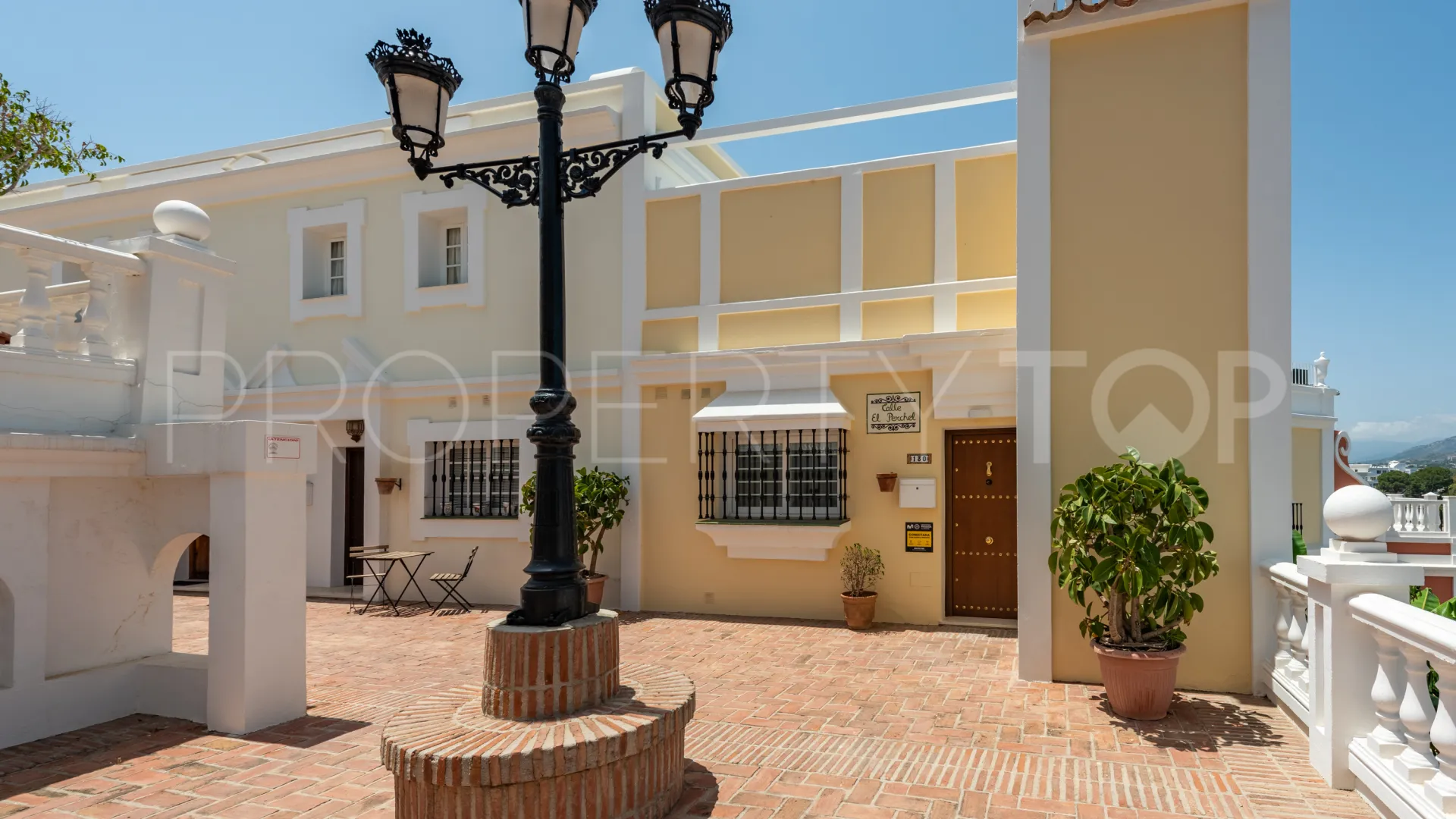 Adosado en venta con 3 dormitorios en Aloha Pueblo