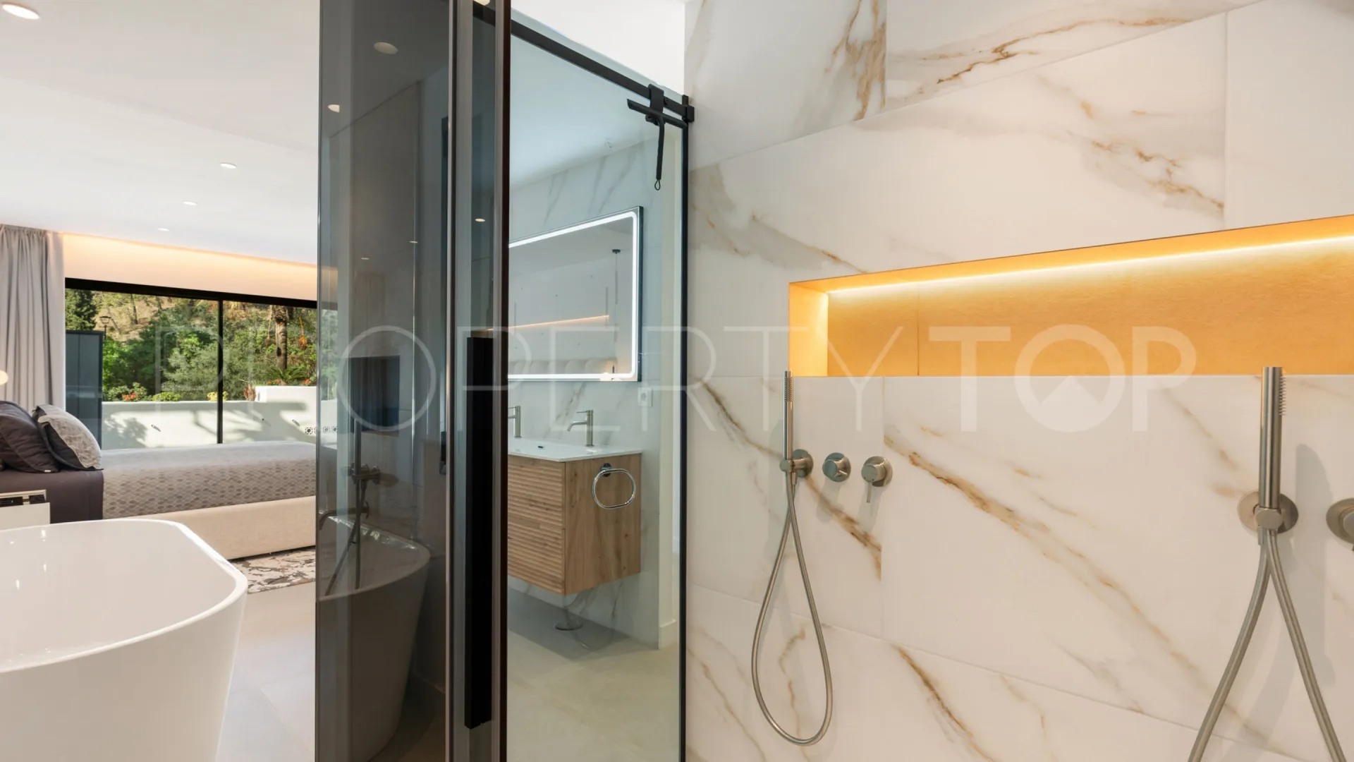 Apartment in Kings Hills for sale