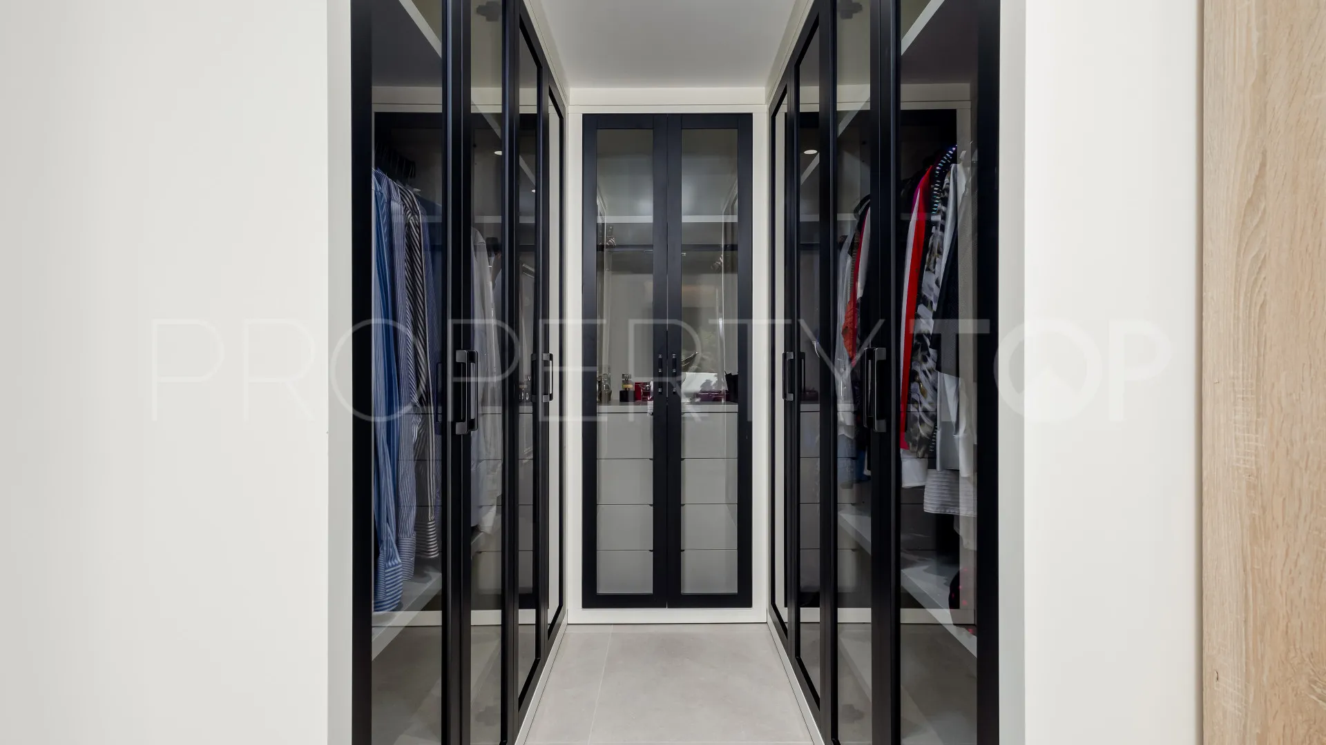 Apartment in Kings Hills for sale