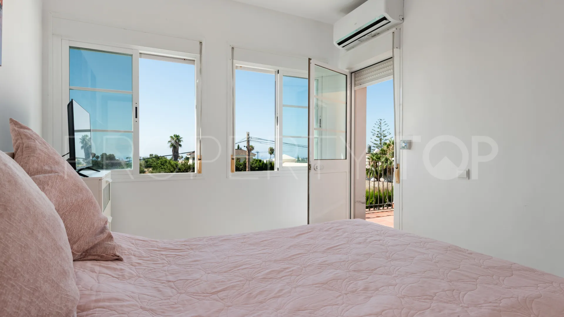 Villa with 4 bedrooms for sale in Bel Air