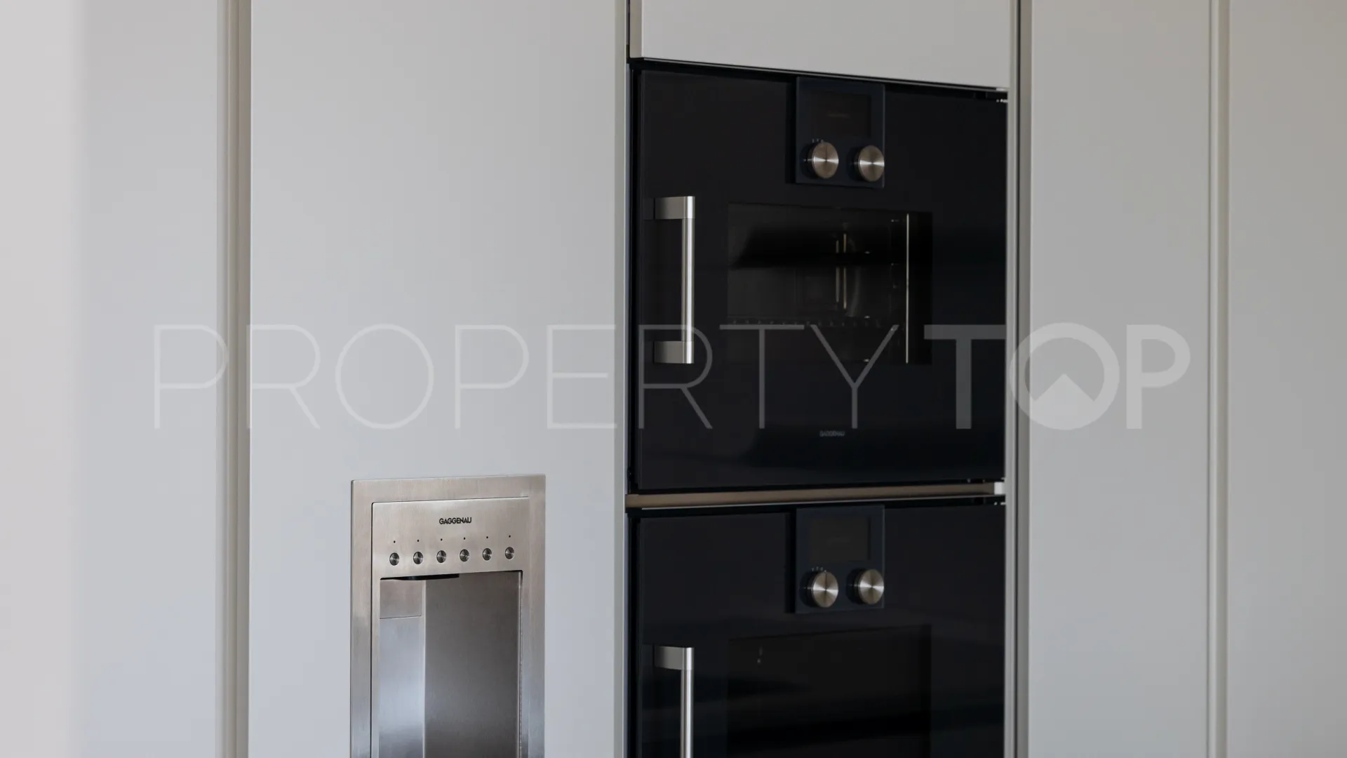2 bedrooms apartment for sale in 9 Lions Residences